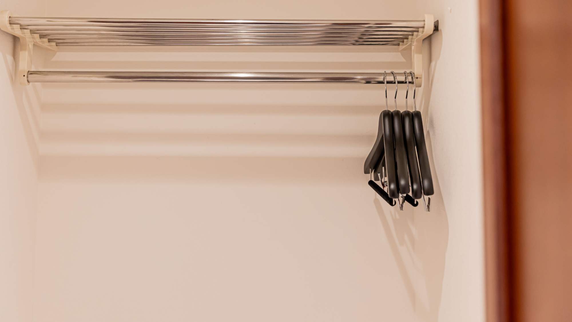 デラックスツインルーム_クローゼット