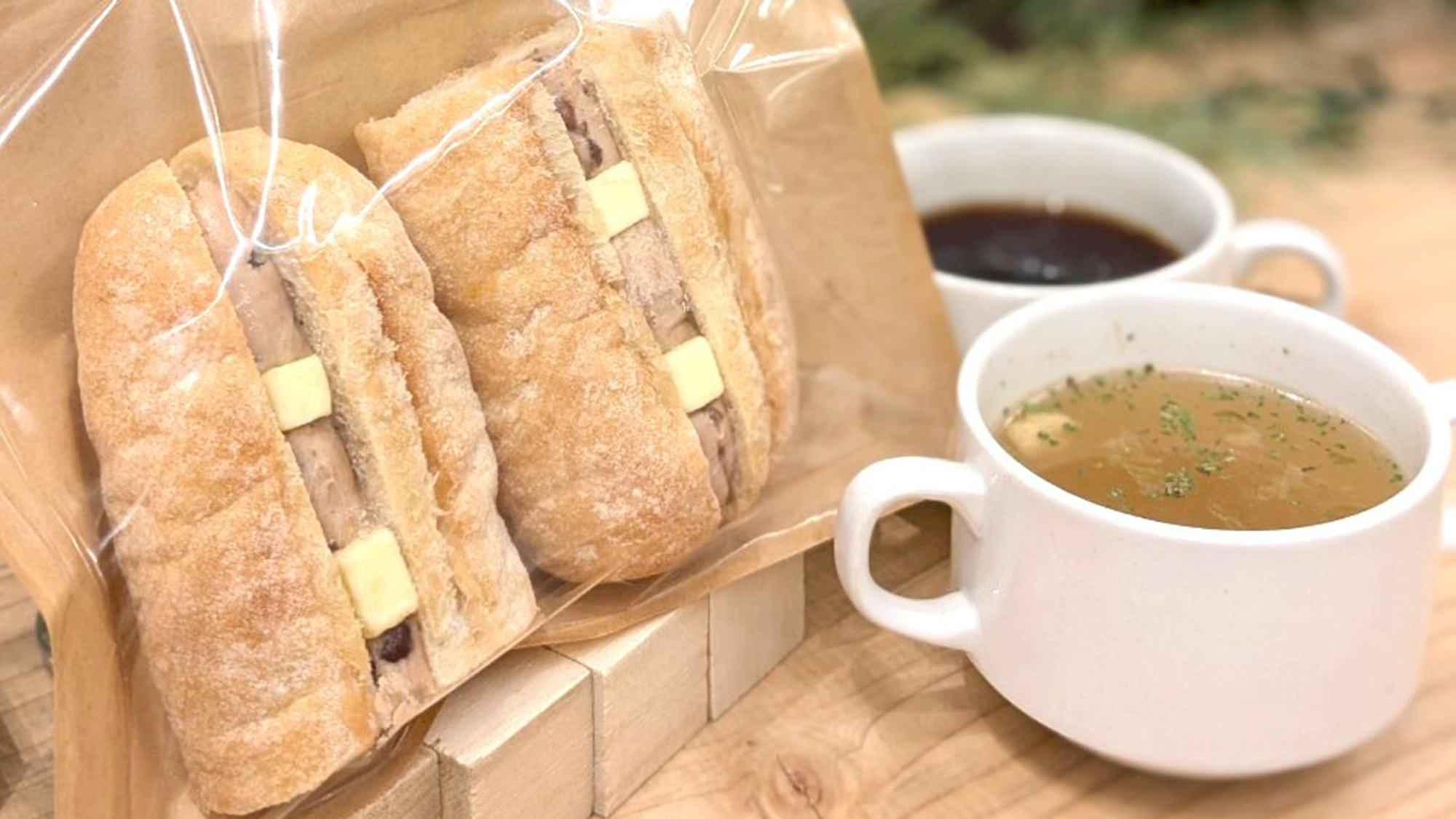 日替わりパンとスープのモーニングセット（一例）