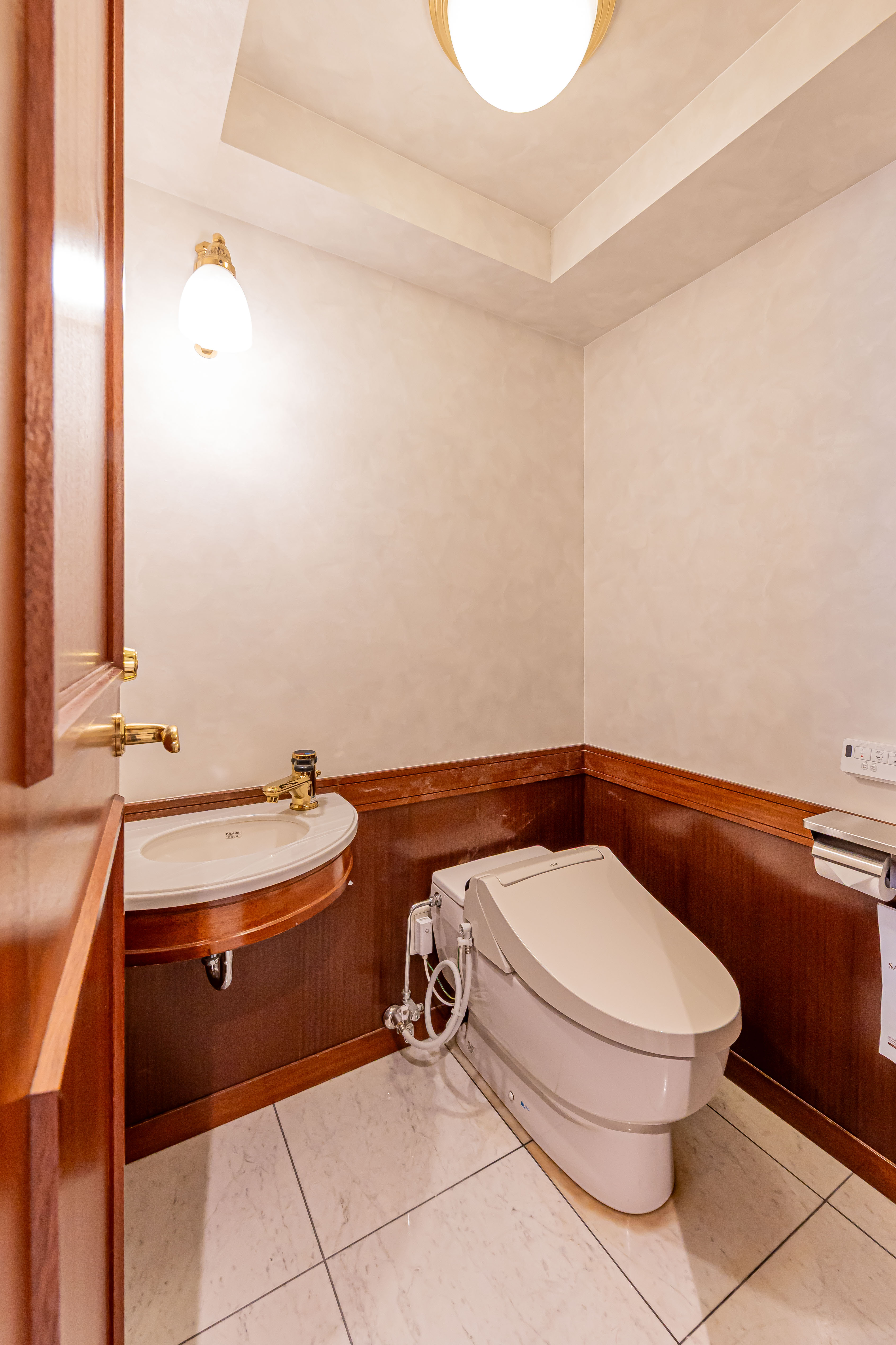 デラックスツインルーム_トイレ