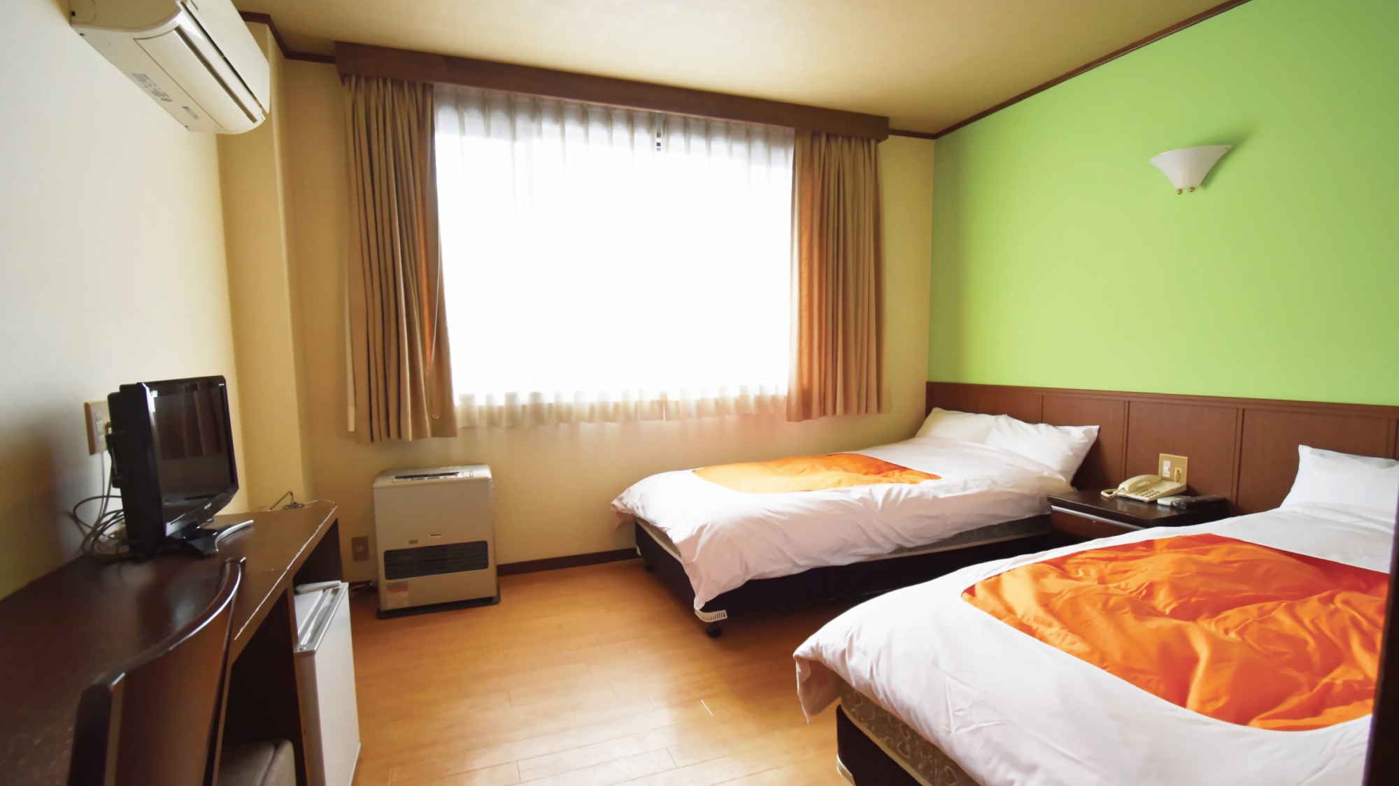 洋室ツイン　【禁煙】　無料Wi-Fi