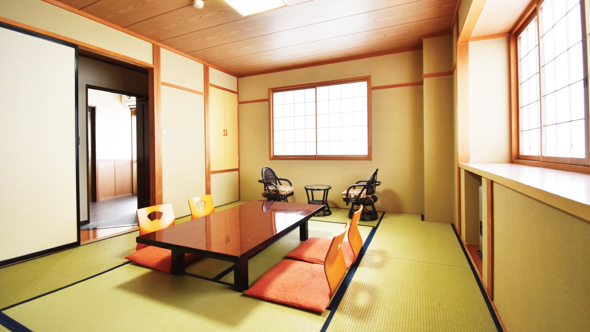 和室１０帖　【禁煙】　無料Wi-Fi