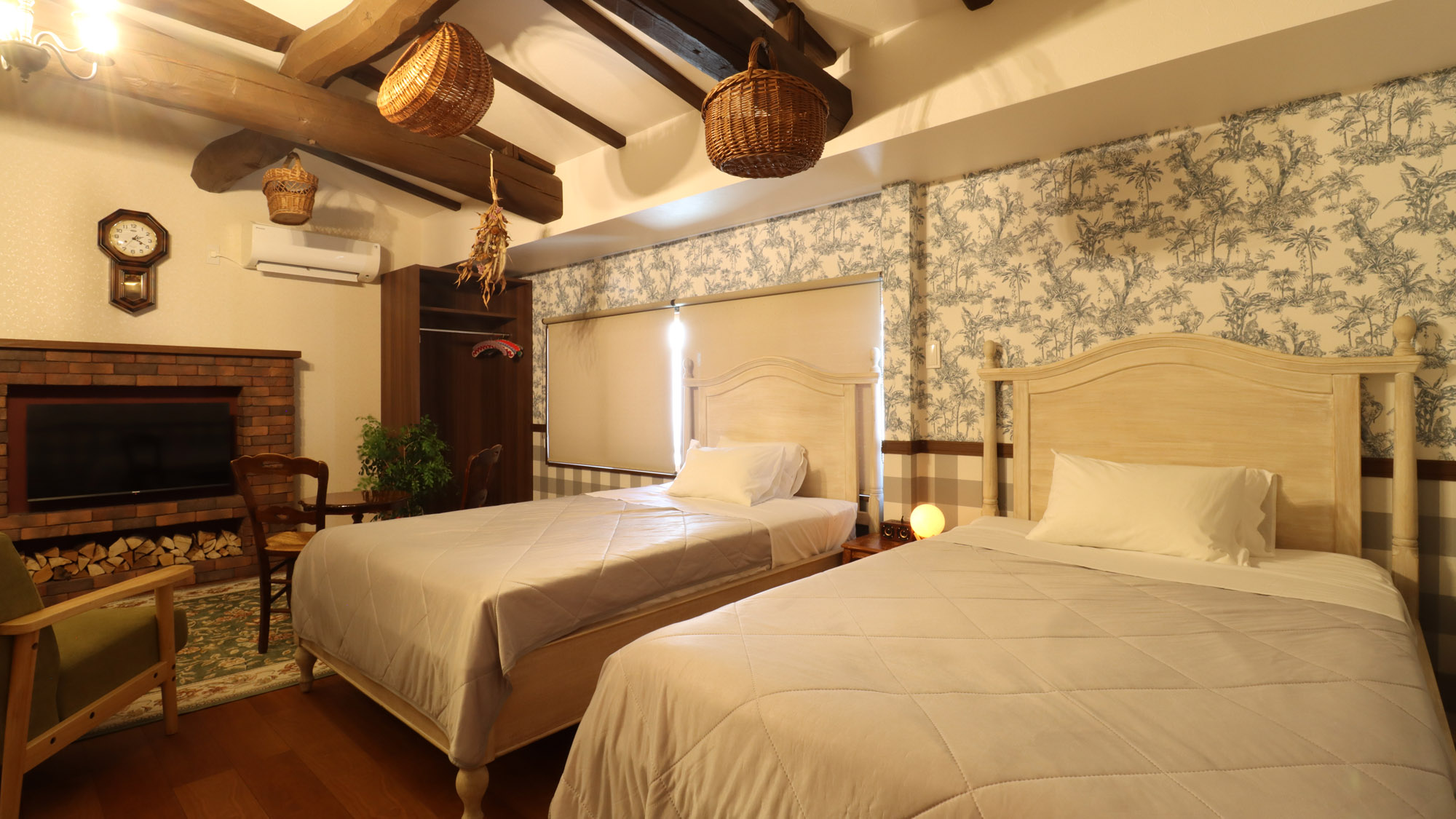 【ボタニカル】ゆったりとした大きさのツインベッド