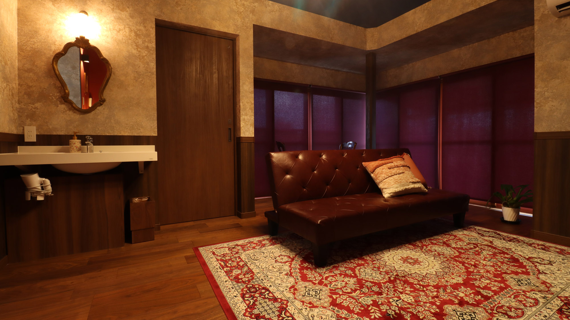 【アンティーク】ヴィンテージの気配とともに過ごす、静かなひととき