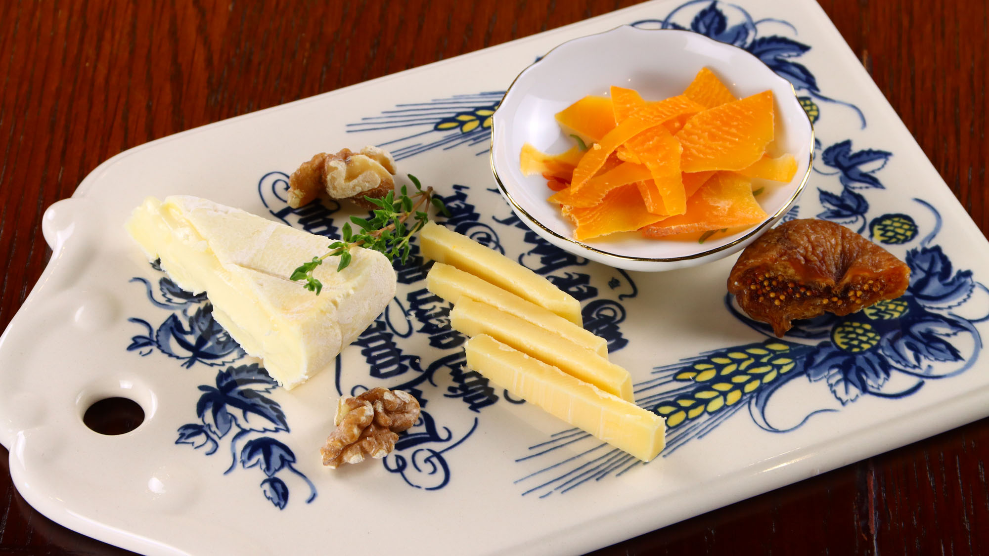 【ディナー一例】チーズの盛り合わせ