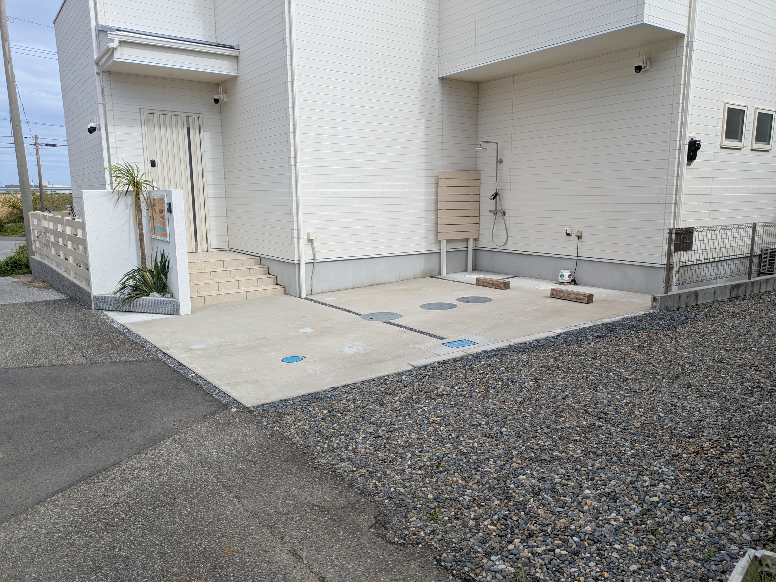 当館の敷地駐車場