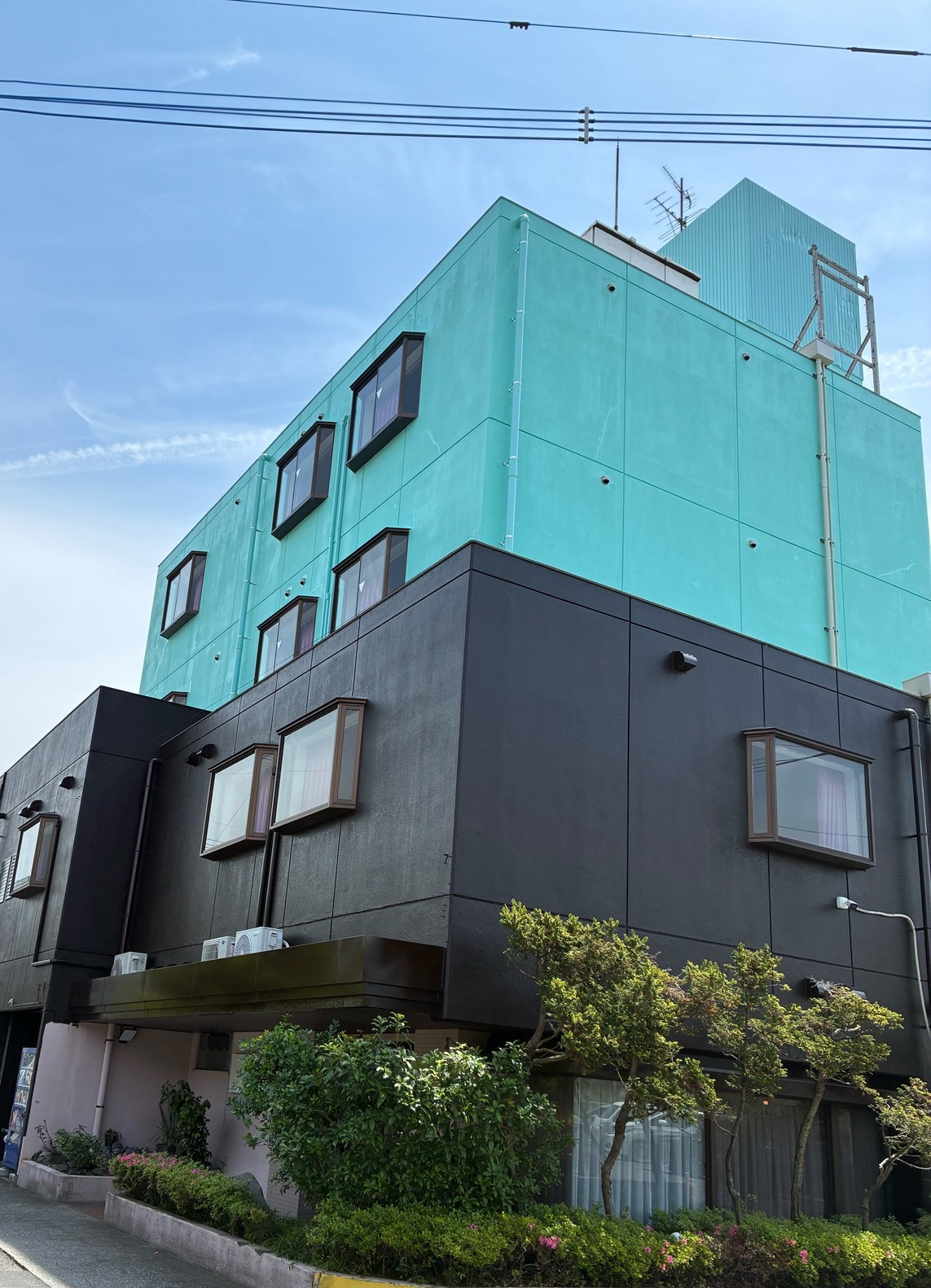 【2名まで同料金！部屋タイプおまかせ C/O朝10時】事前決済のみ チェックイン時間：21時まで