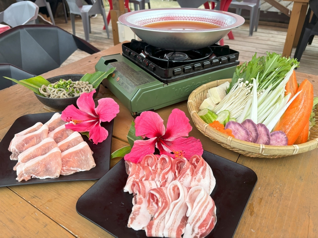  【男性専用/ドミトリー】【夕食付き】特製出汁が自慢！あぐー豚のしゃぶしゃぶを楽しむ夕食付き★禁煙