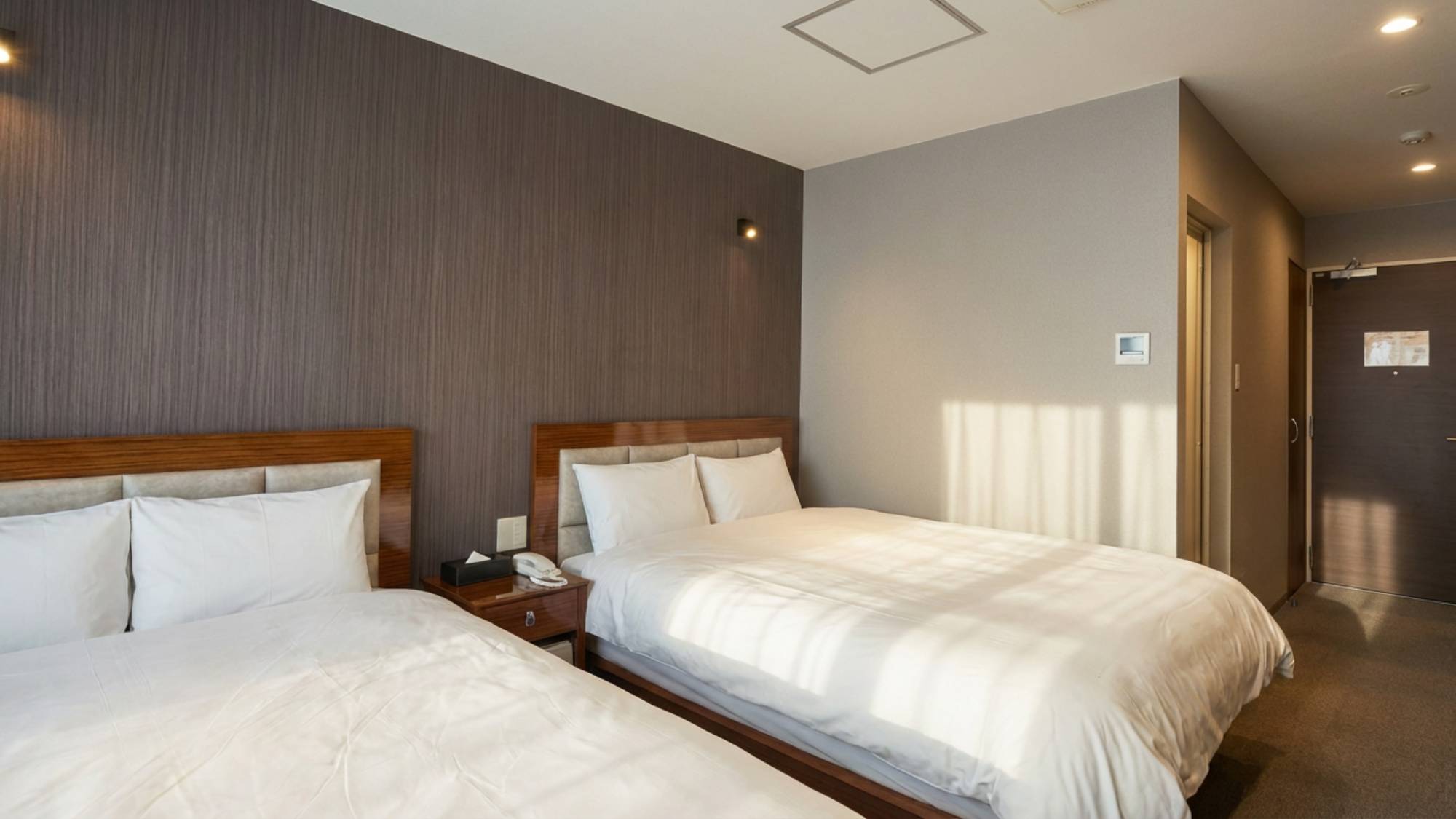 ダブルツインルーム