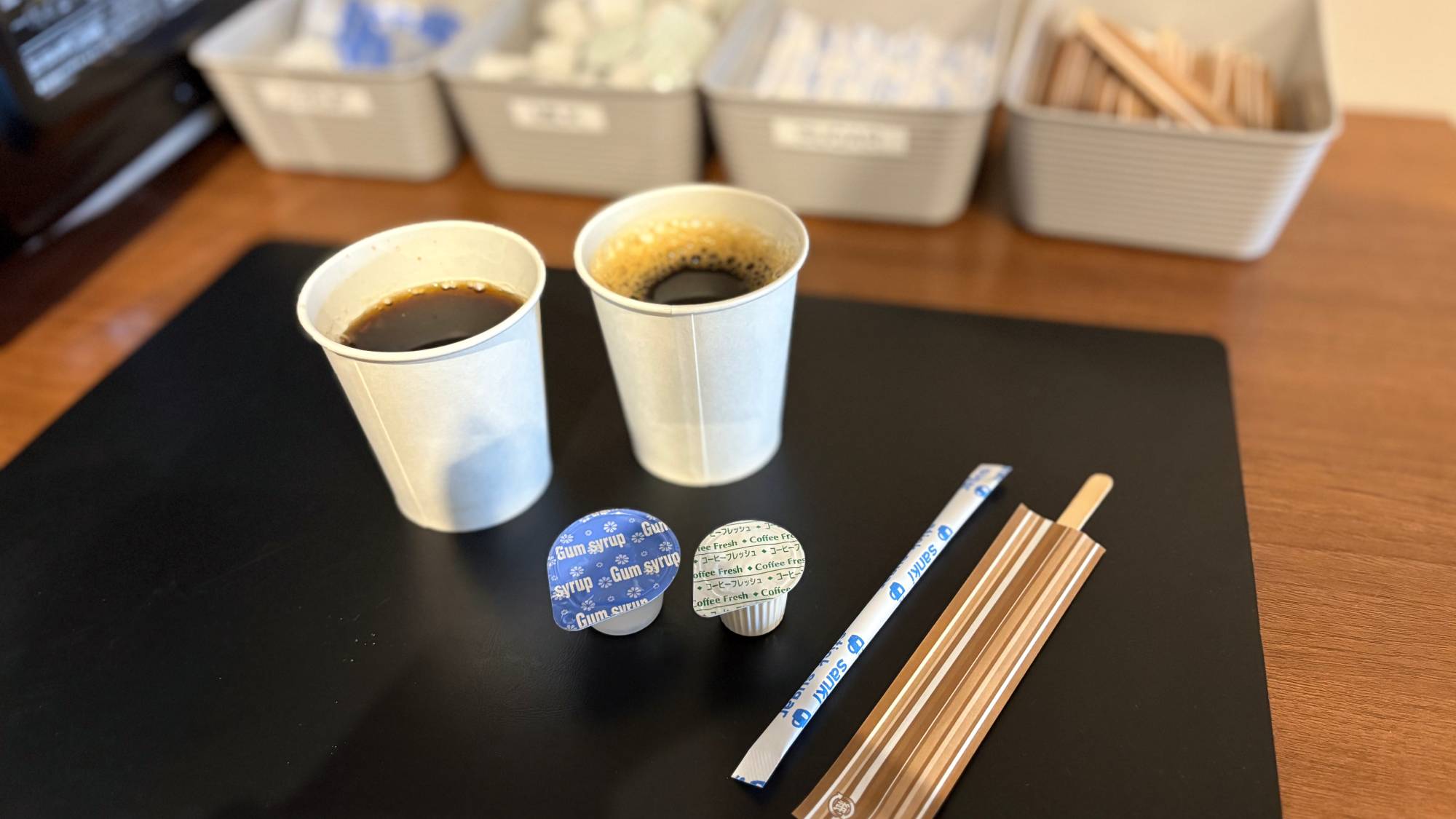 ロビー＜給茶機＞