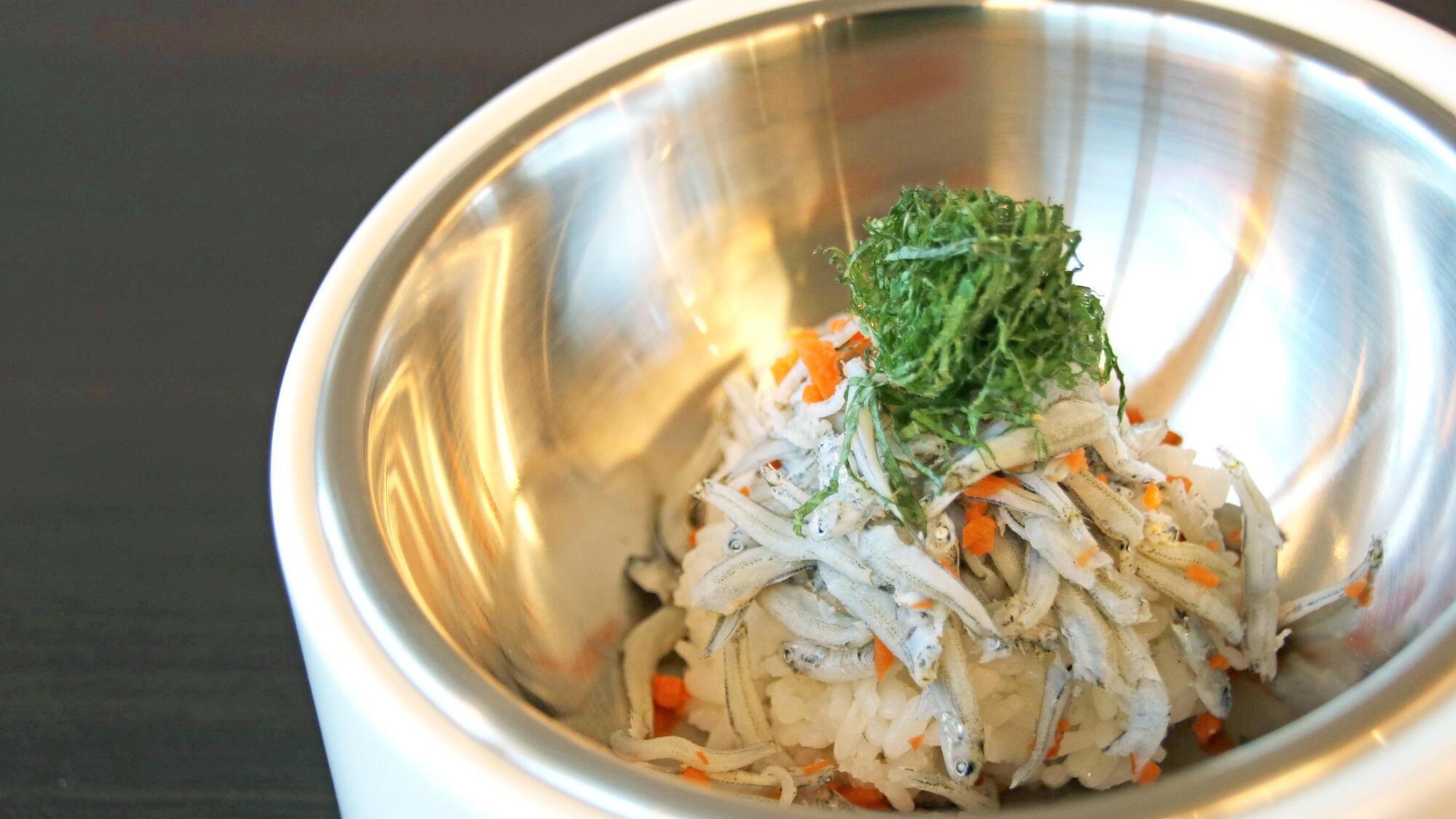 【わんちゃんメニュー】シラスたっぷり丼