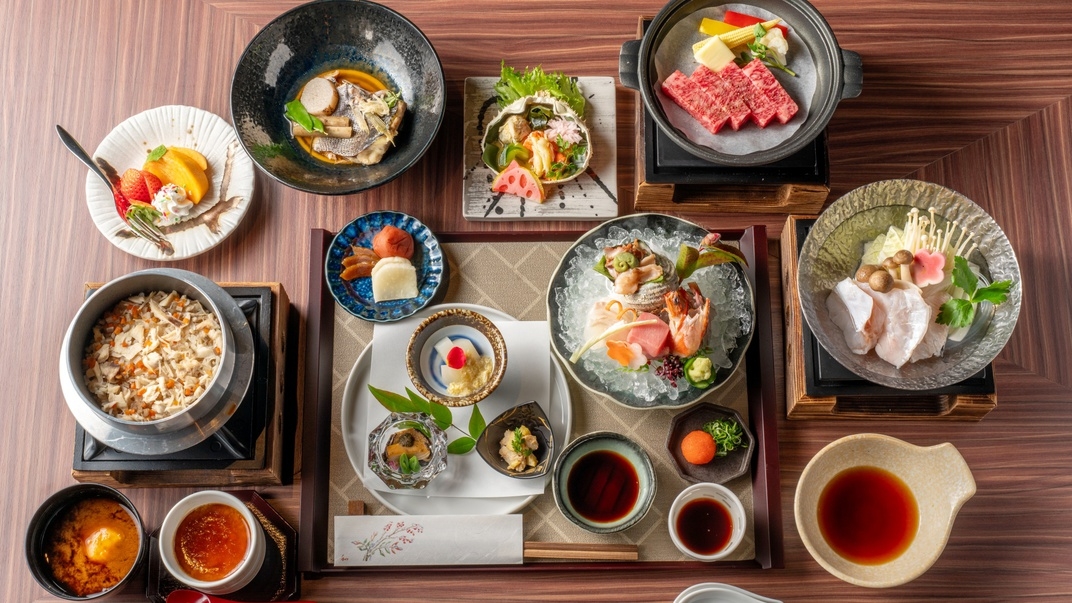【お部屋でご夕食】グランドラグジュアリープラン〜ワンランク上のオールインクルーシブを〜