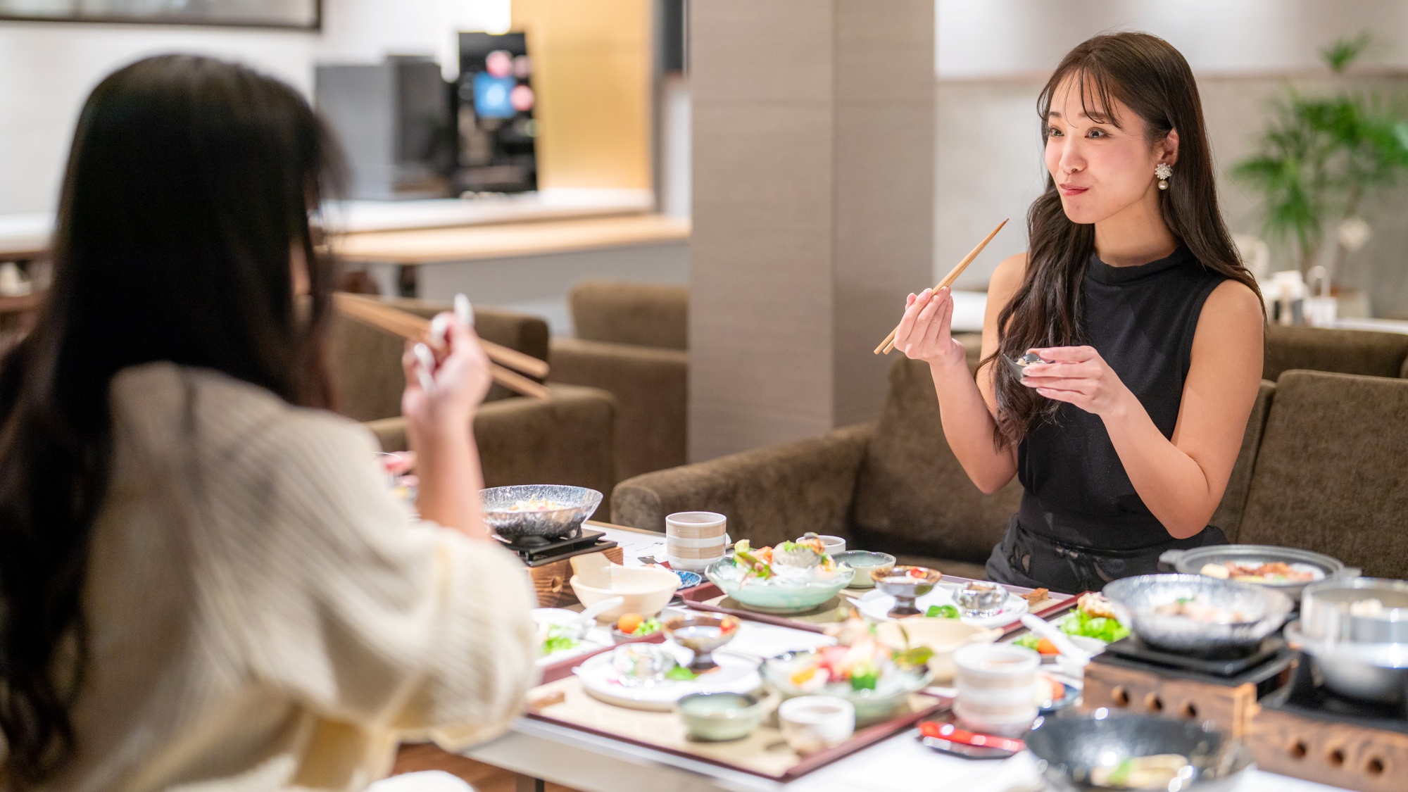 【夕食一例】バラエティ豊かなメニューをご用意しております。