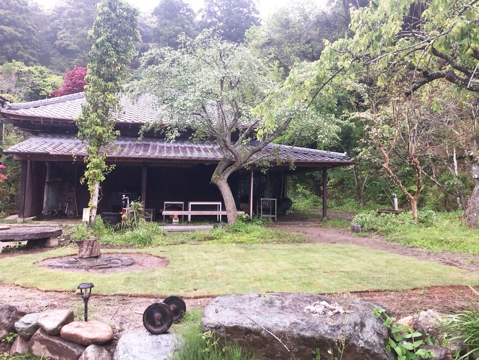 キャンプ気分、森林浴、焚火、BBQ、欲張さん【レイトチャックアウト】快適フルリノベーション古民家宿　