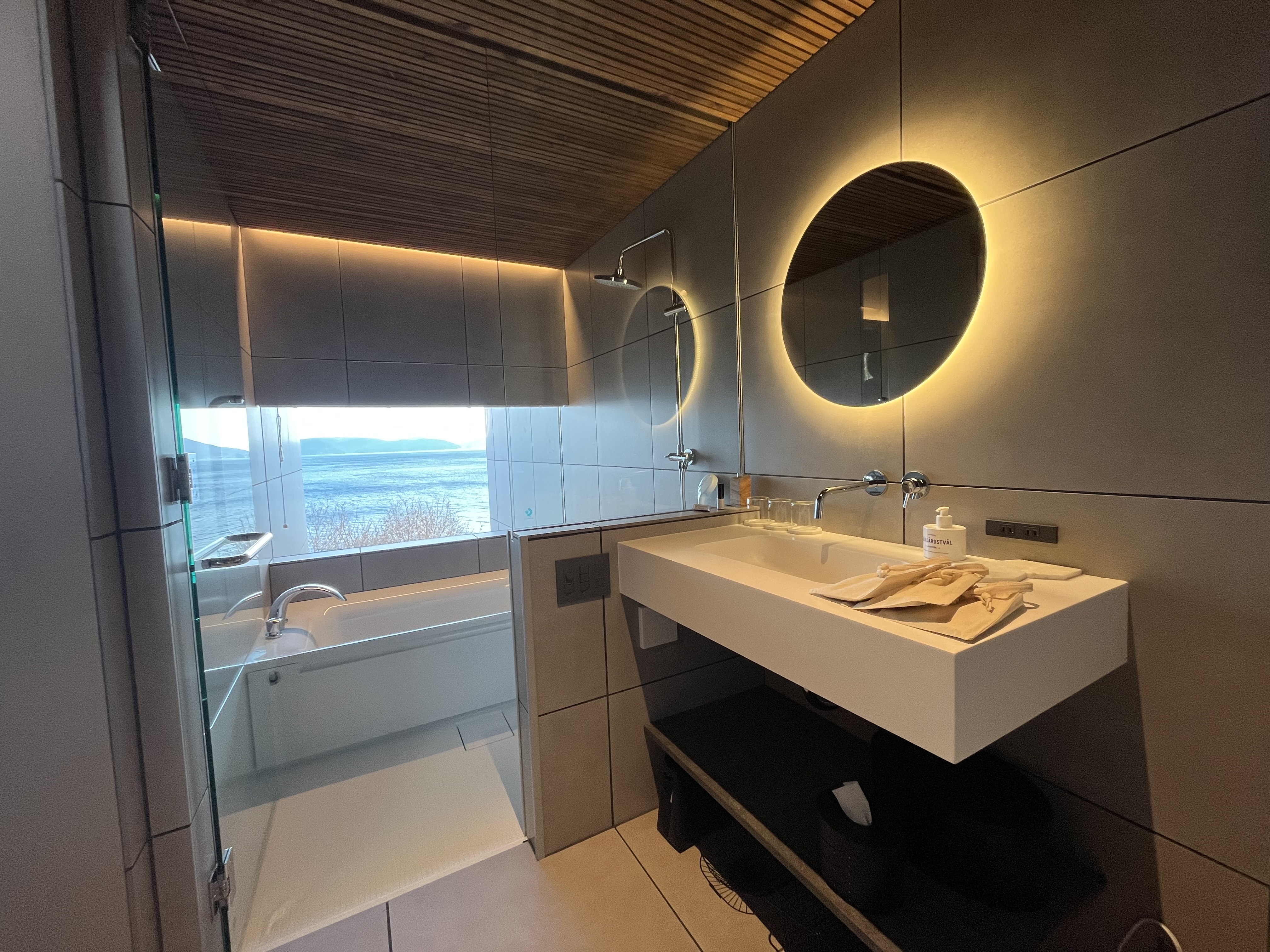 マンザニロ客室 バスルーム1