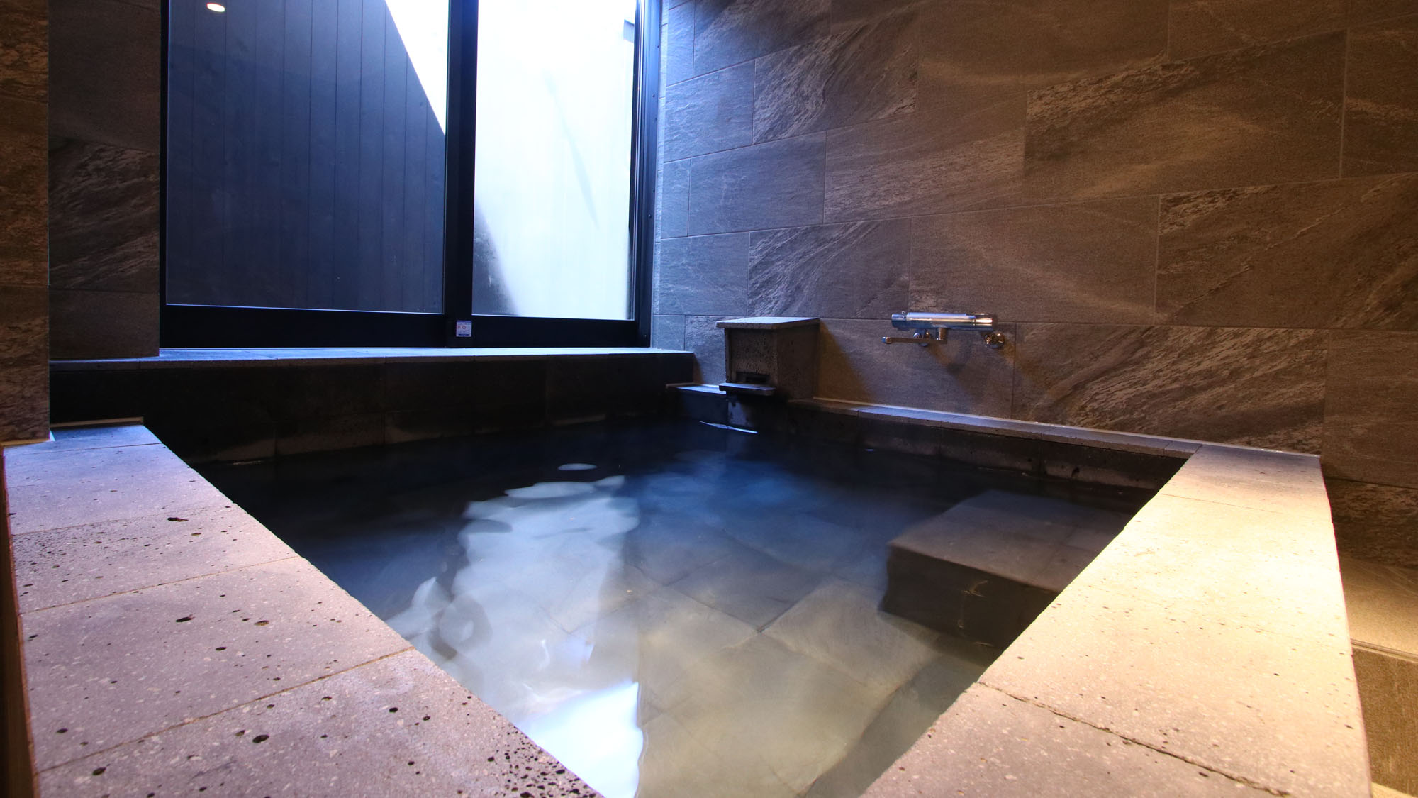 影月亭-漆-■窓を開ければ開放的に感じます