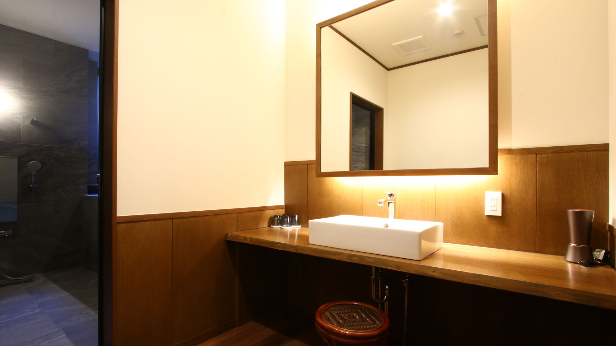 影月亭-漆-■洗面所