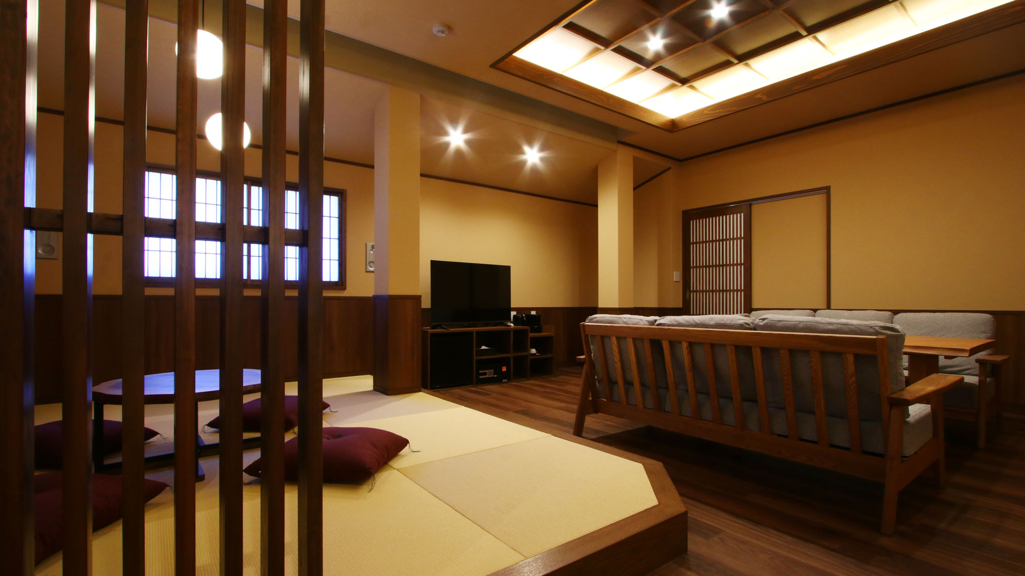 影月亭-漆-■暖色の調和が心地よく過ごせます