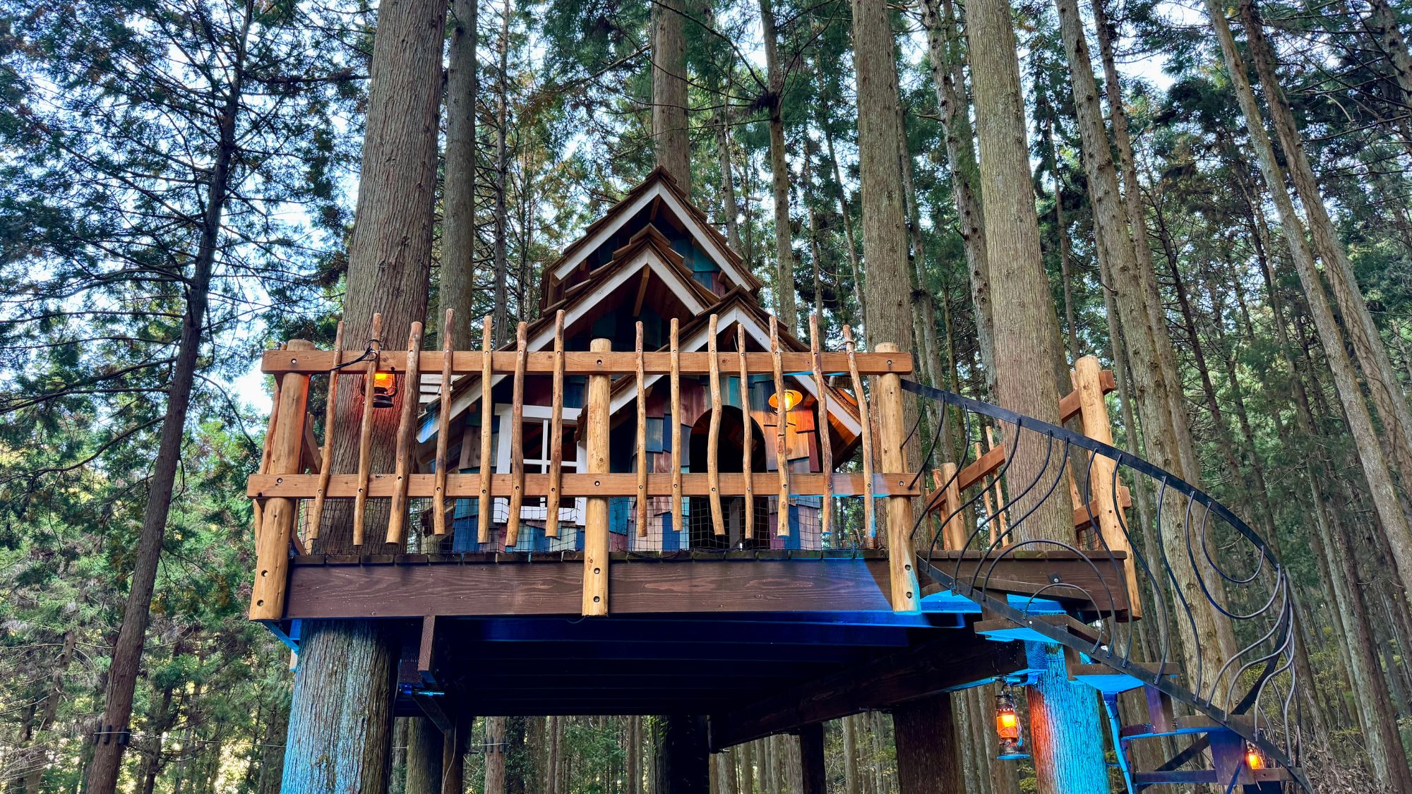 *【ツリーハウス｜一例】子供たちに大人気！まるで絵本の中に入ったような世界感が目の前に広がっています