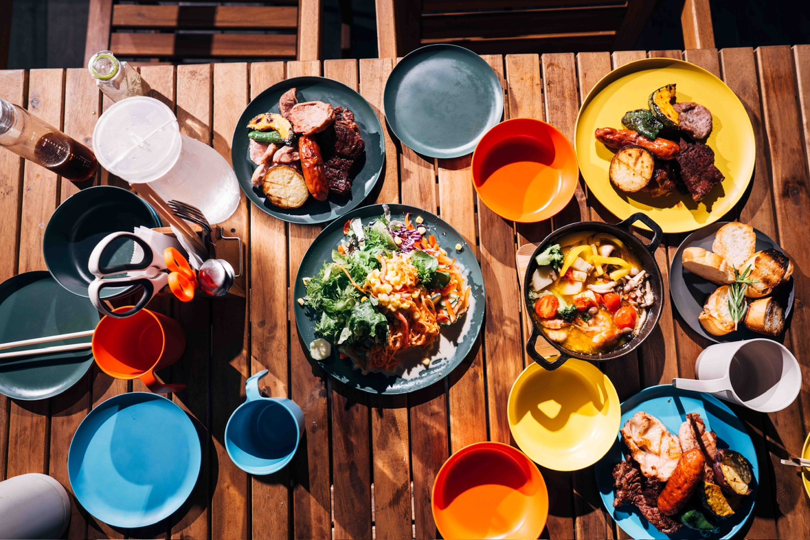 *【夕食｜BBQ／一例】牛・豚・鶏肉・お野菜のボリューム満点メニュー！海鮮アヒージョ・ピザで大満足◎