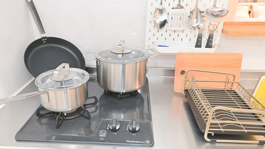 ・【601/キッチン】調理器具も豊富にご用意、色んな料理を作ってお食事時間をお楽しみください