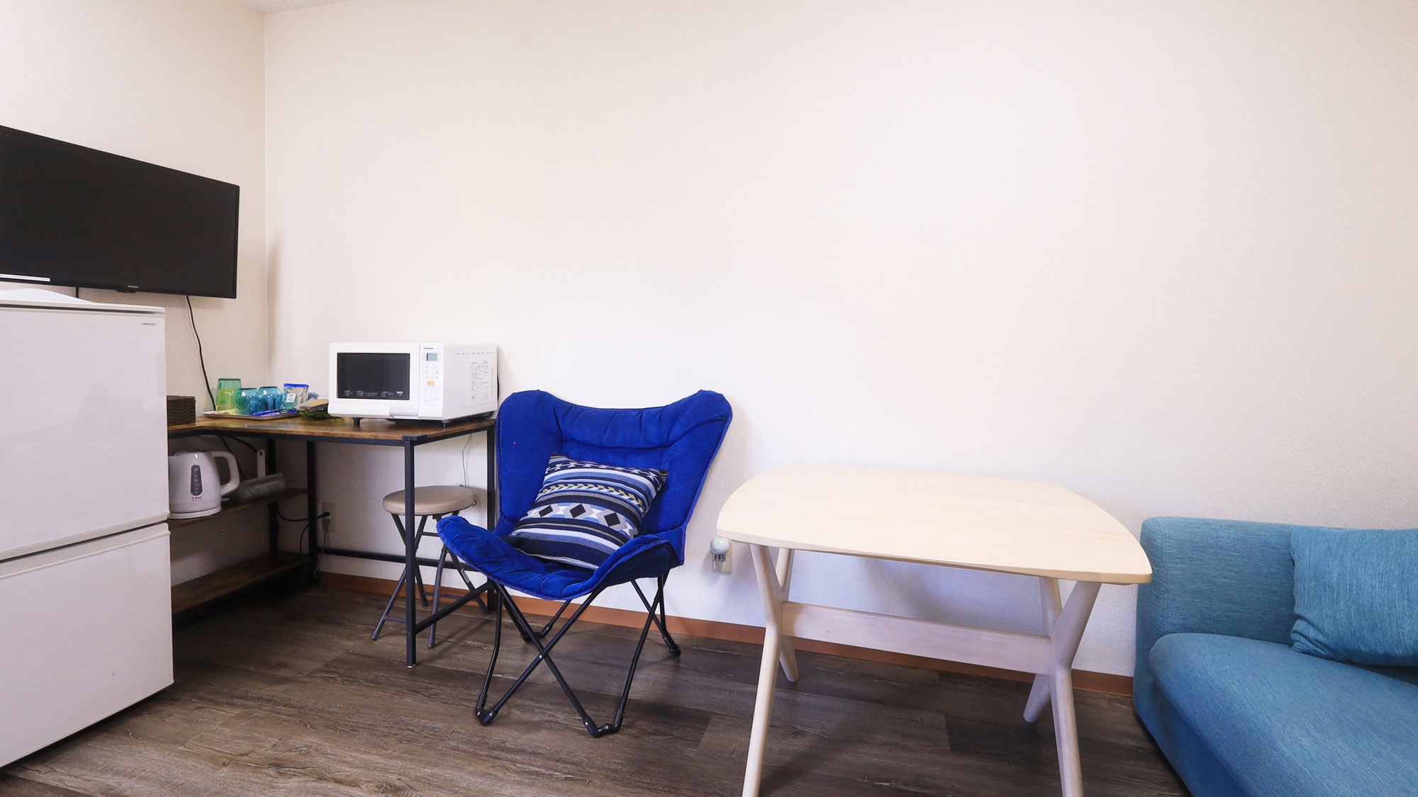 【フォースルーム】 