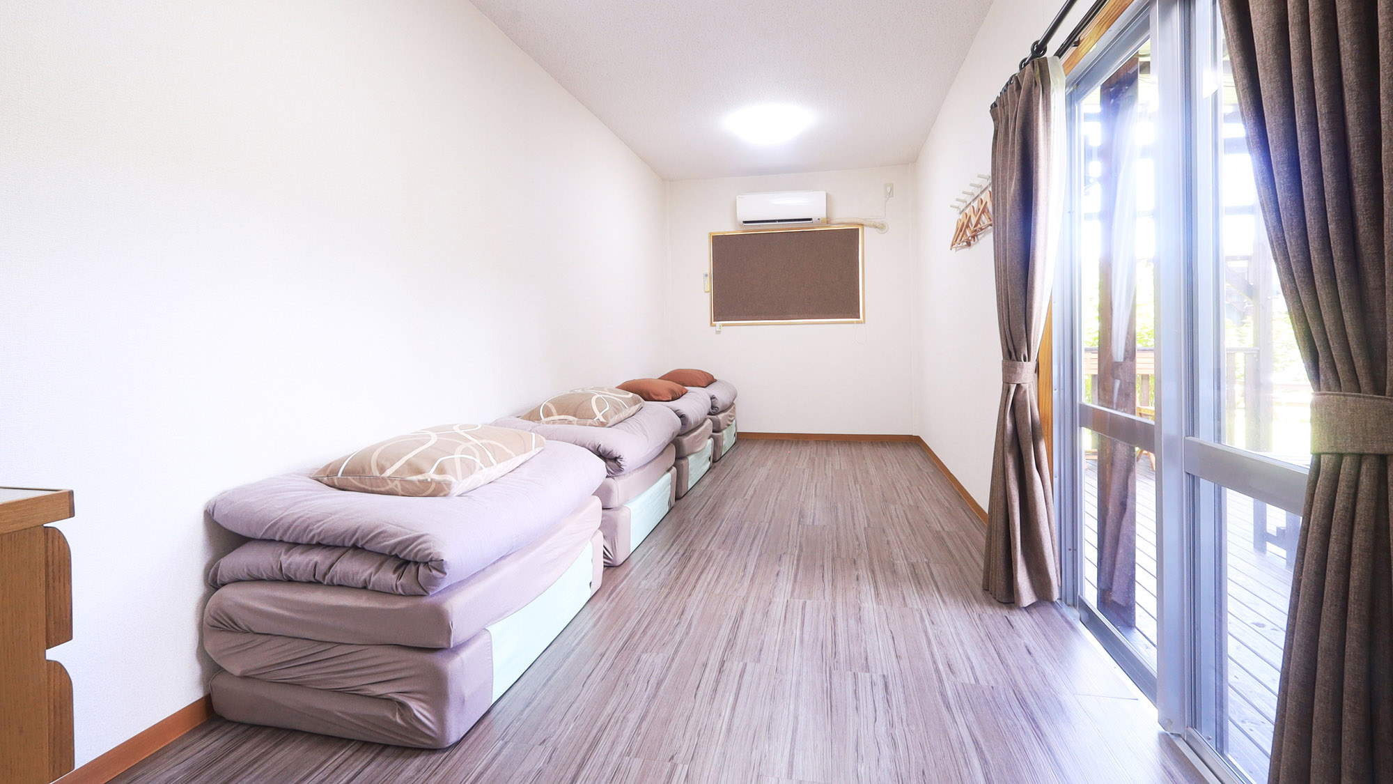 【フォースルーム】