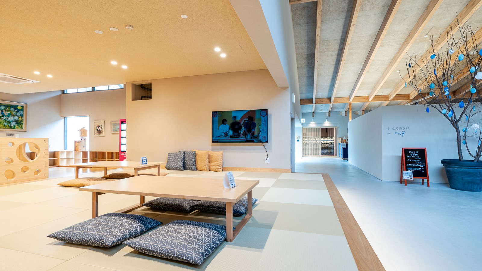 【フリースペース】小上がりでお風呂上りにのんびりと♪