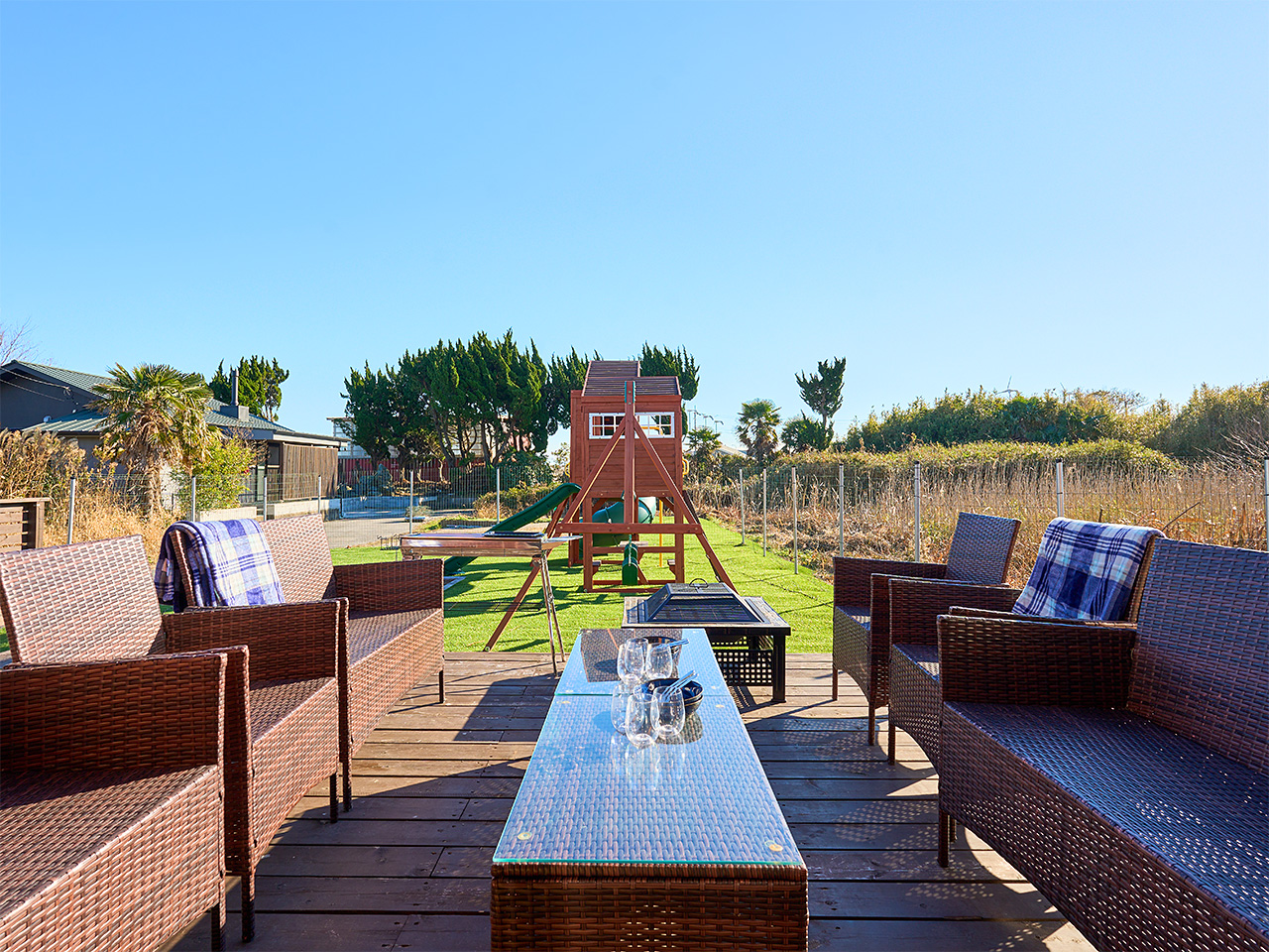 屋外ダイニング１