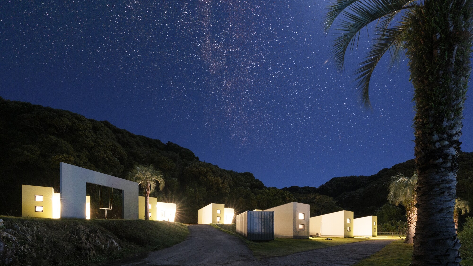 星空に包まれる、ここだけの絶景ナイトビュー