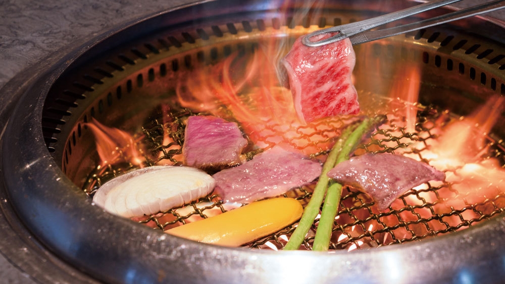 【お手ごろ〇焼肉コース】精肉店直営ならではの肉満喫プラン！貸切サウナ×大人の隠れ家ステイ＜朝食なし＞