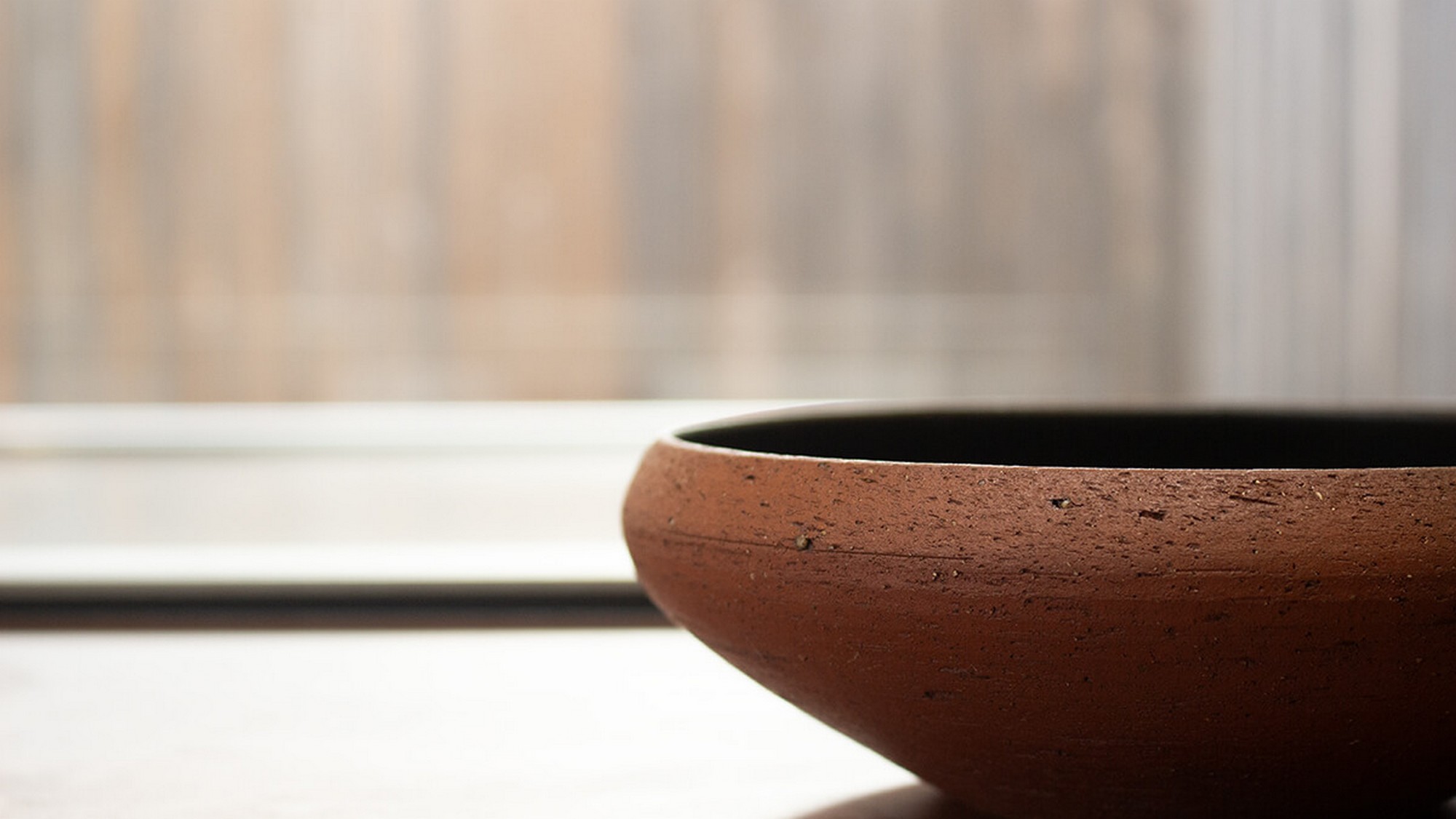 器も料理の一部。目で、舌で、お楽しみください