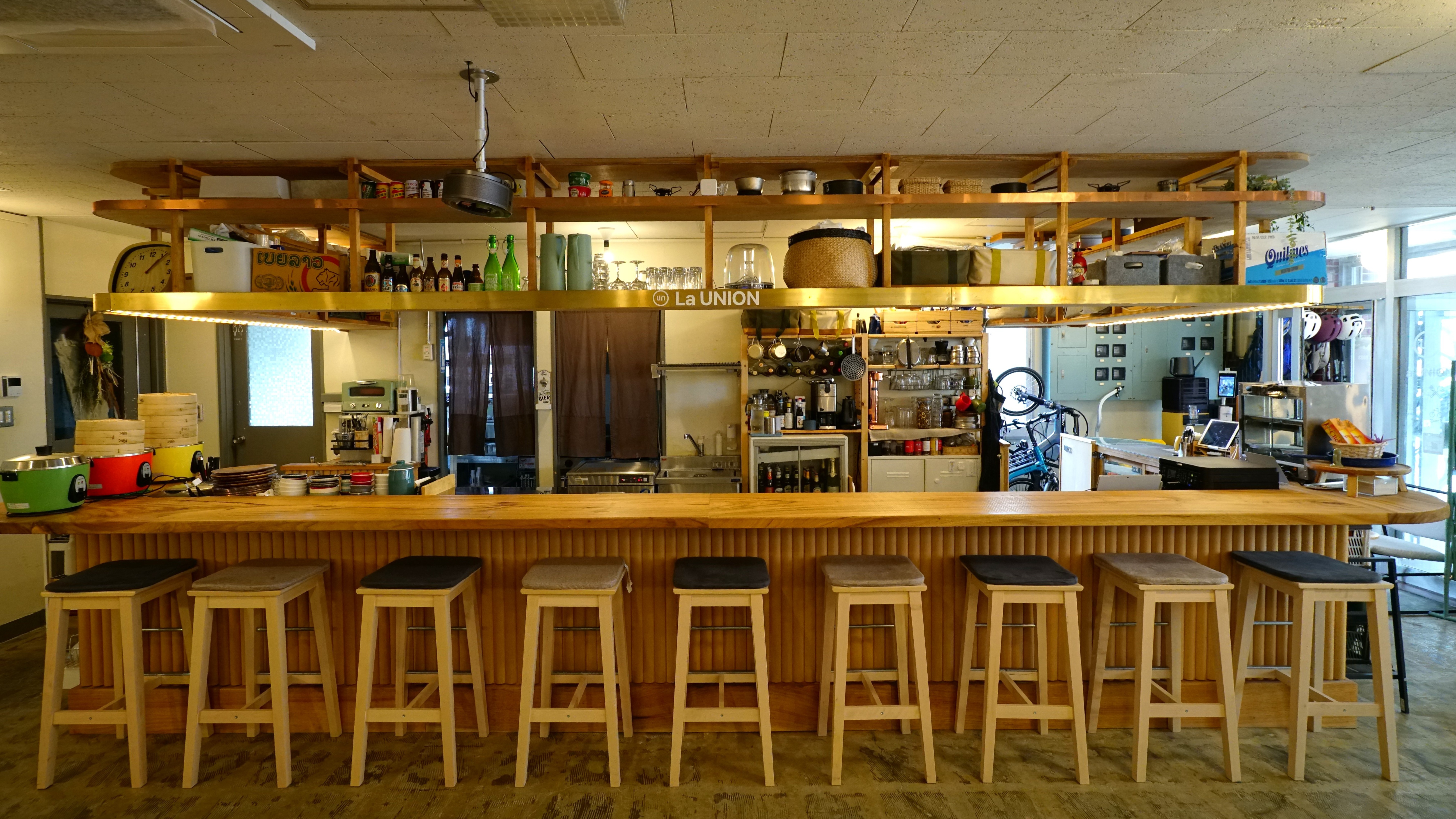 ラウンジ１　バーカウンター