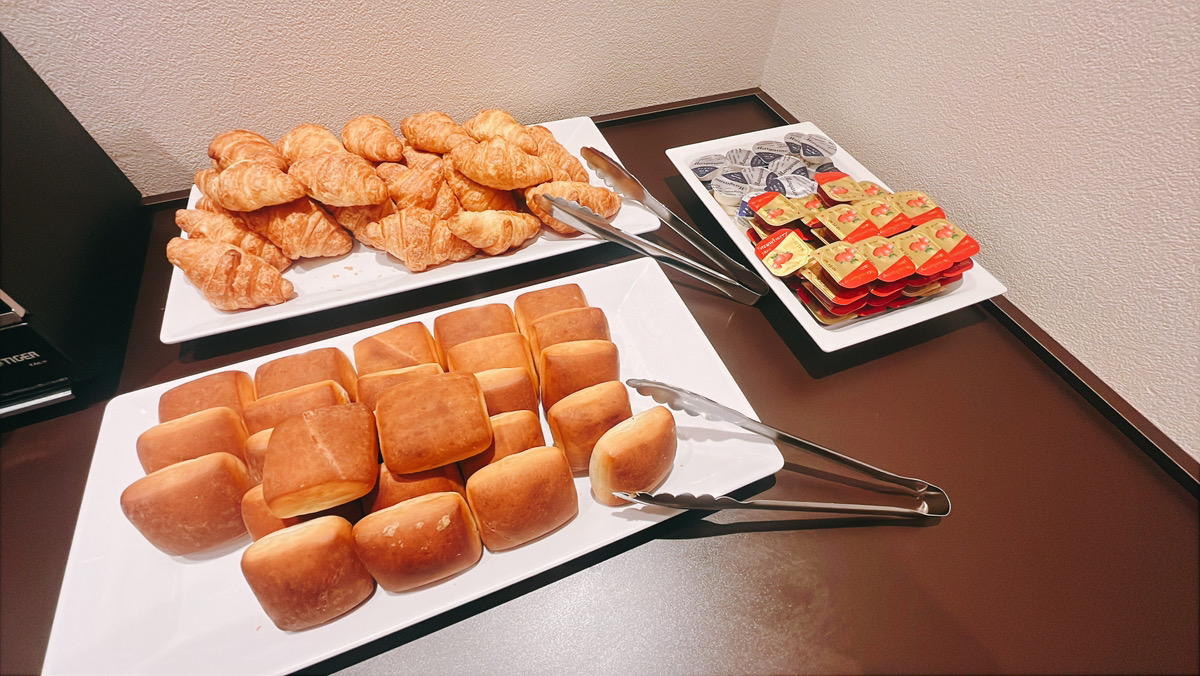 ■朝食ビュッフェ（パンは不定期で入れ替わります）