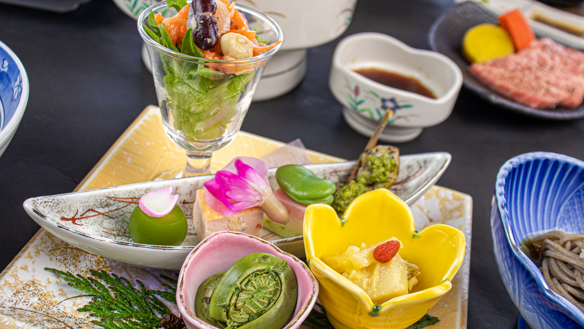 あさりのバジル松葉串やしその実こごみ、桜海老福草焼きなど♪