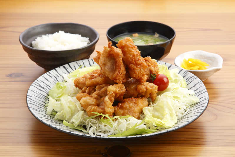 まったりほっこり。自然満喫プラン！屋根付BBQ場あり、大浴場あり、古いけど快適ロッジでリフレッシュ！