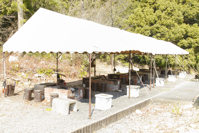まったりほっこり。自然満喫プラン！屋根付BBQ場あり、大浴場あり、古いけど快適ロッジでリフレッシュ！