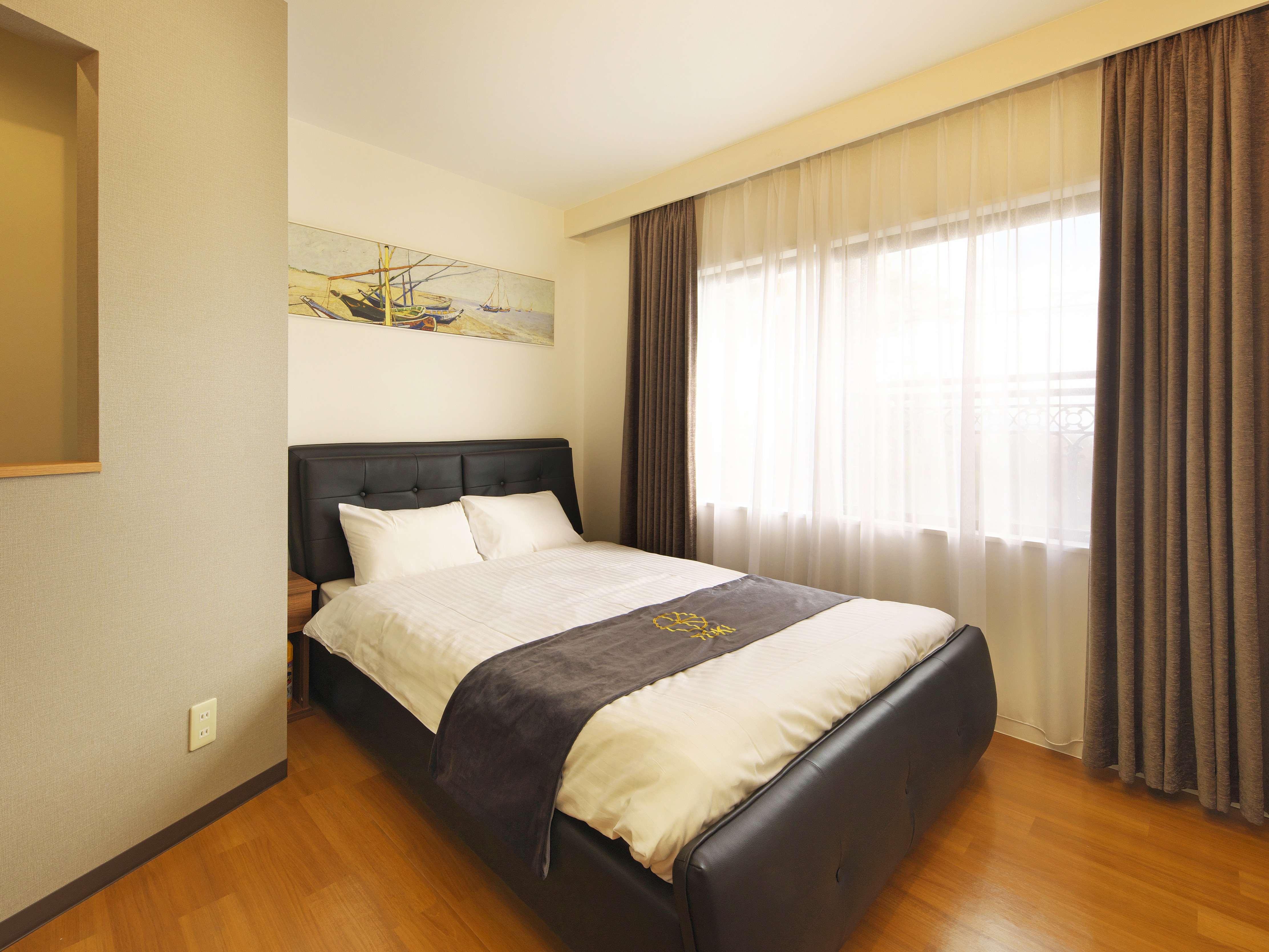 【101号室 44.8㎡】ダブルルームベッドルーム 1～2名