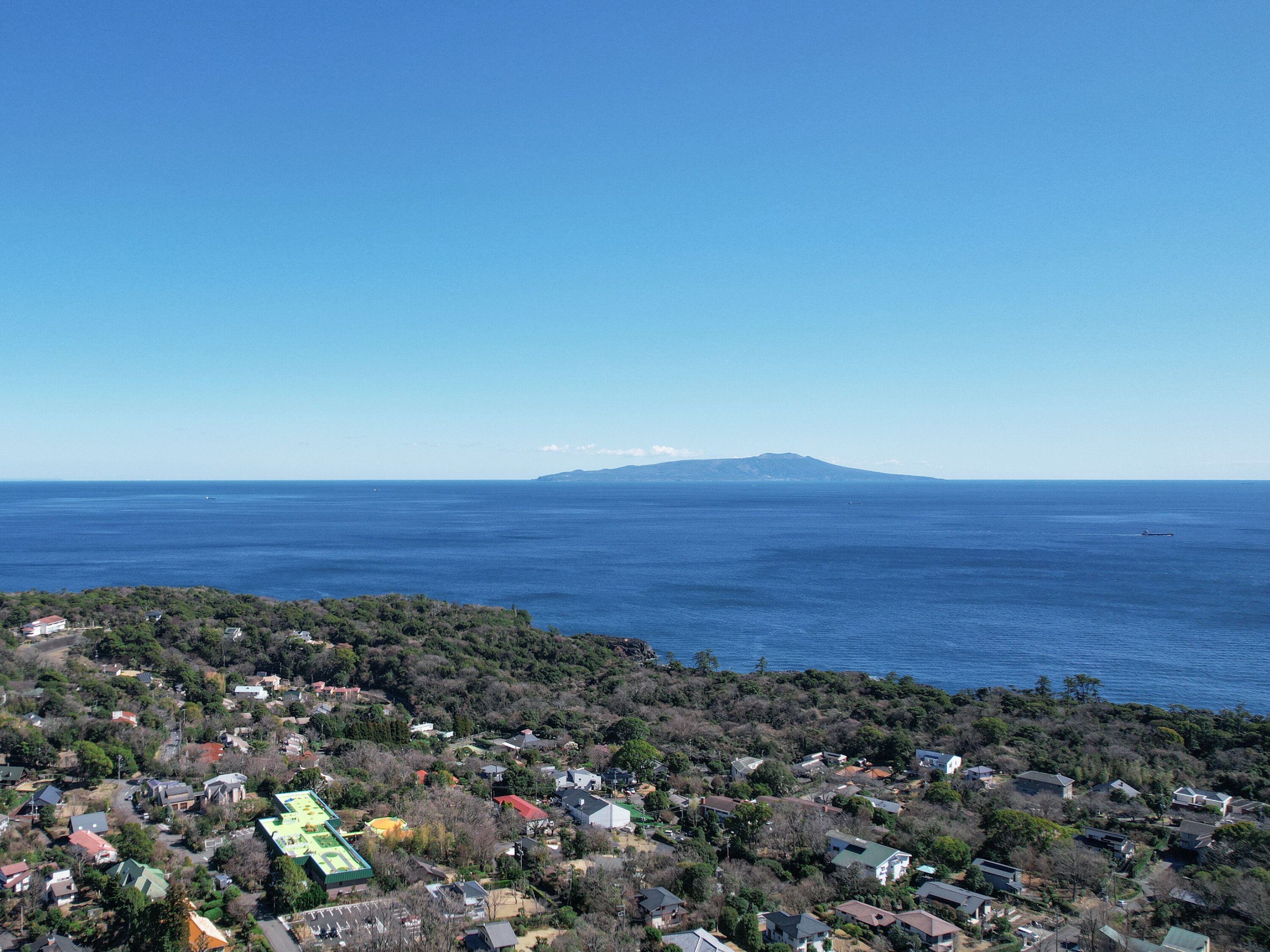 【眺望】天候の良い日には、テラスから海をご覧いただけます。 ※掲載写真は空撮イメージです。