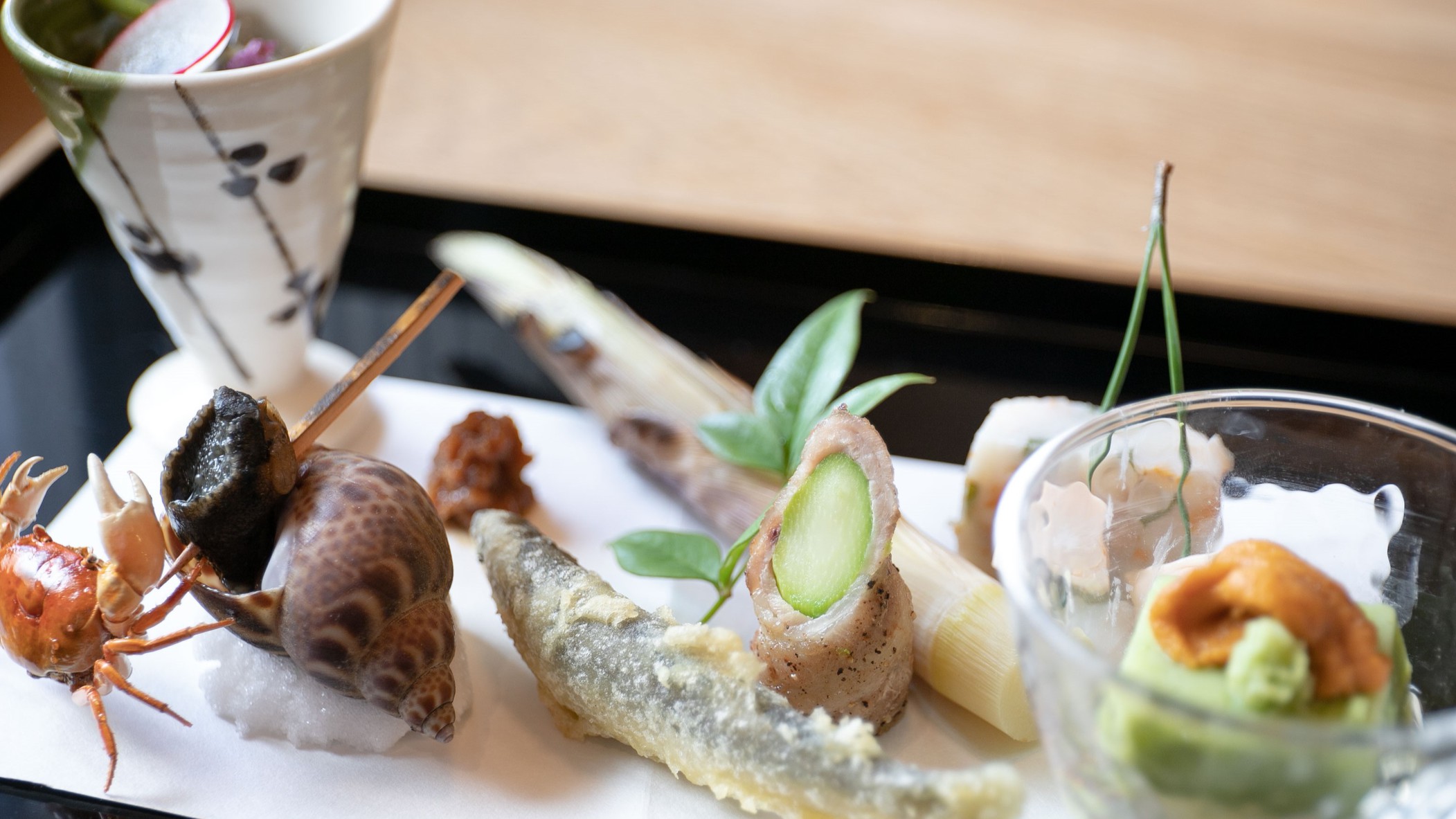 【海の幸を堪能】絶品寿司・海鮮料理などが味わえる♪提携店で使える食事券10000円×人数分付プラン