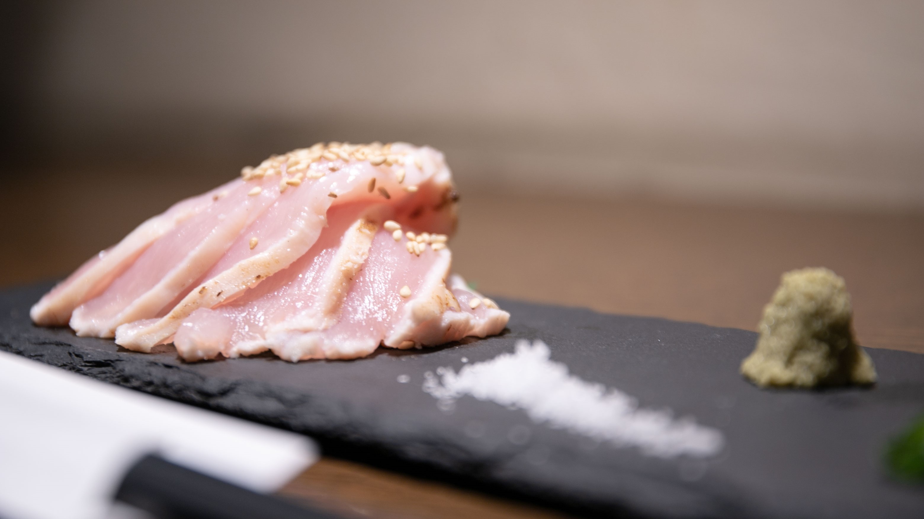 【食の都・仙台】ホテル近くの人気店♪提携店で使える食事券1000円×人数分付プラン