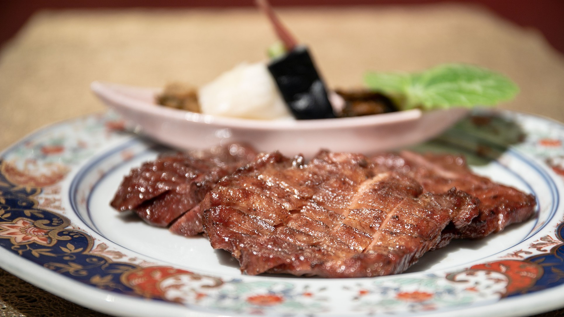 【食の都・仙台】ホテル近くの人気店♪提携店で使える食事券1000円×人数分付プラン