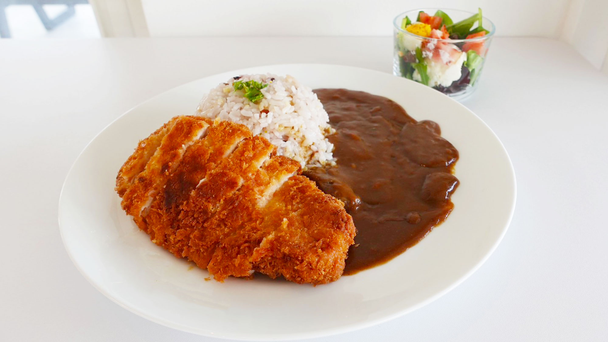 【お食事】HUI CAFE（フイ カフェ）／ボリューム満点！人気の厚切りカツカレー