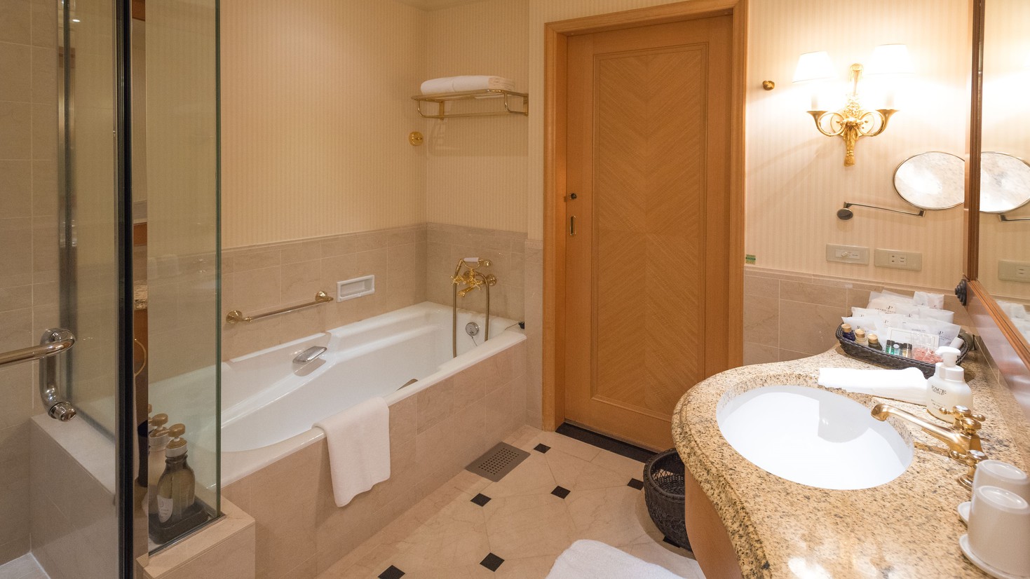 【特別階】27・28階バスルーム(スーペリアルーム)