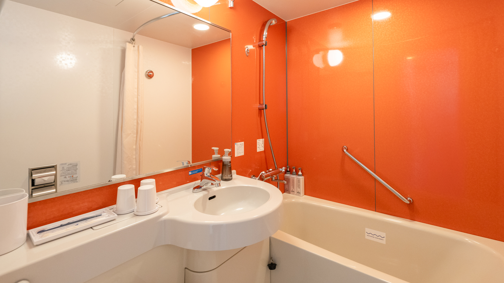 【ダブルルームプラス】浴室の一例