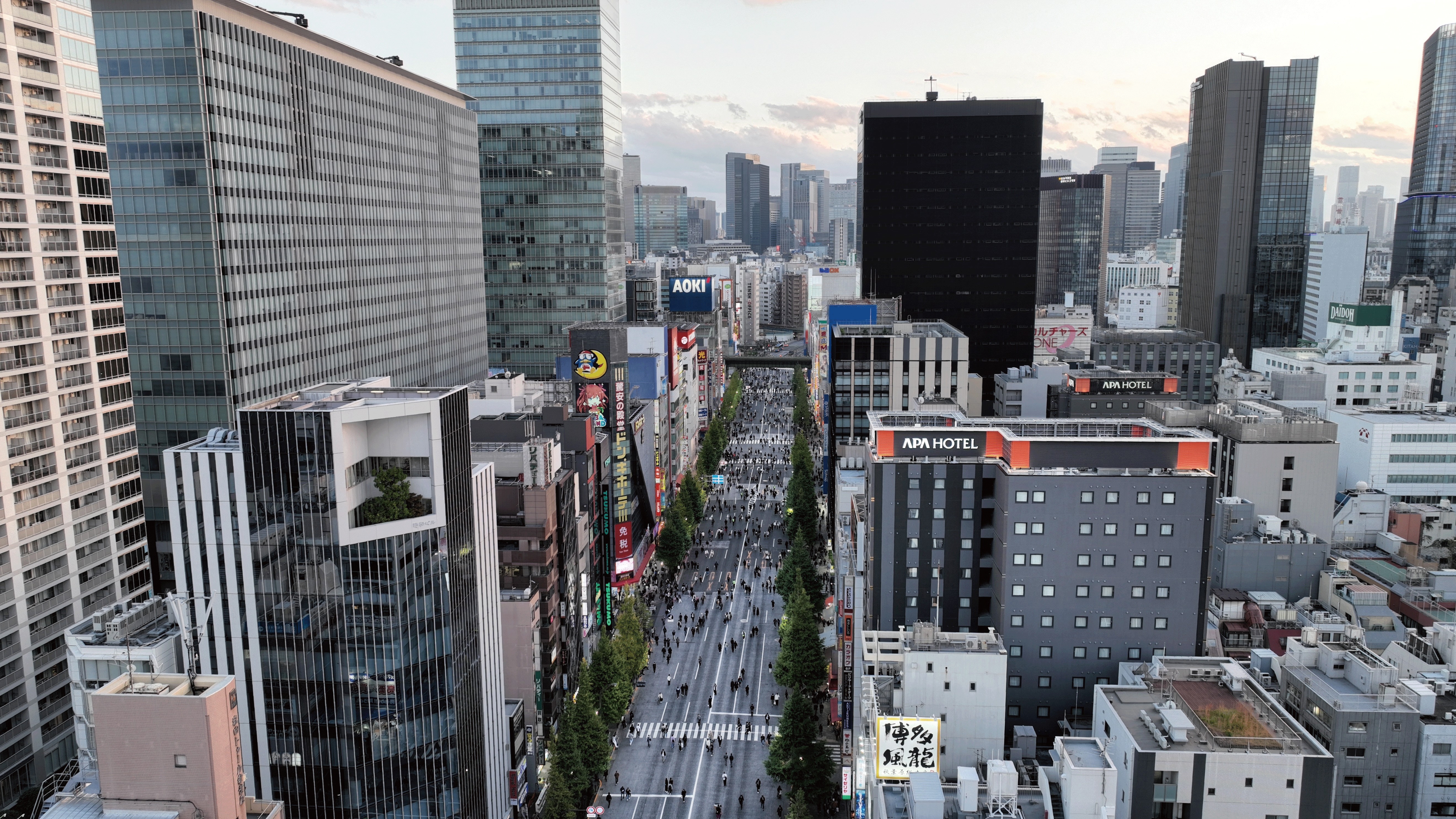 外観（歩行者天国）