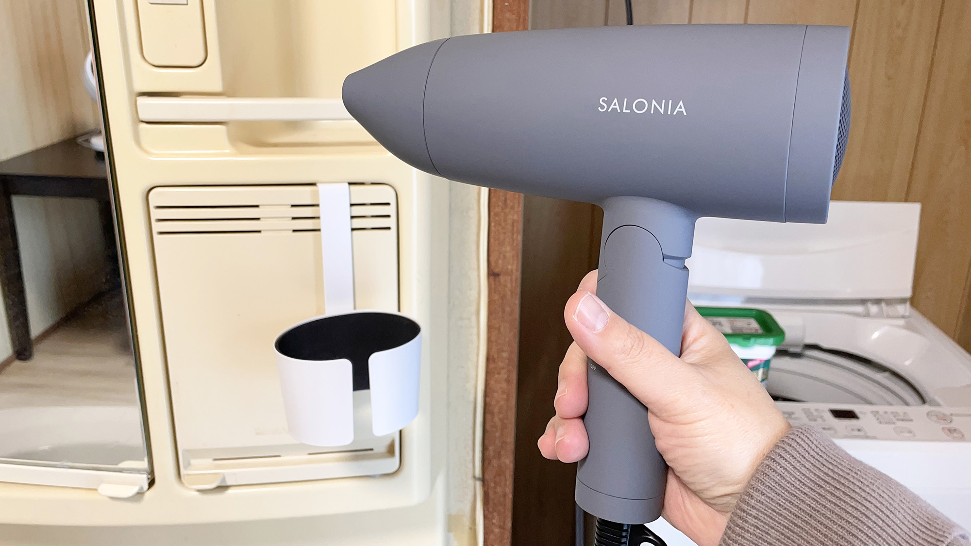 ・【洗面所】サロニアのドライヤーをご用意しております