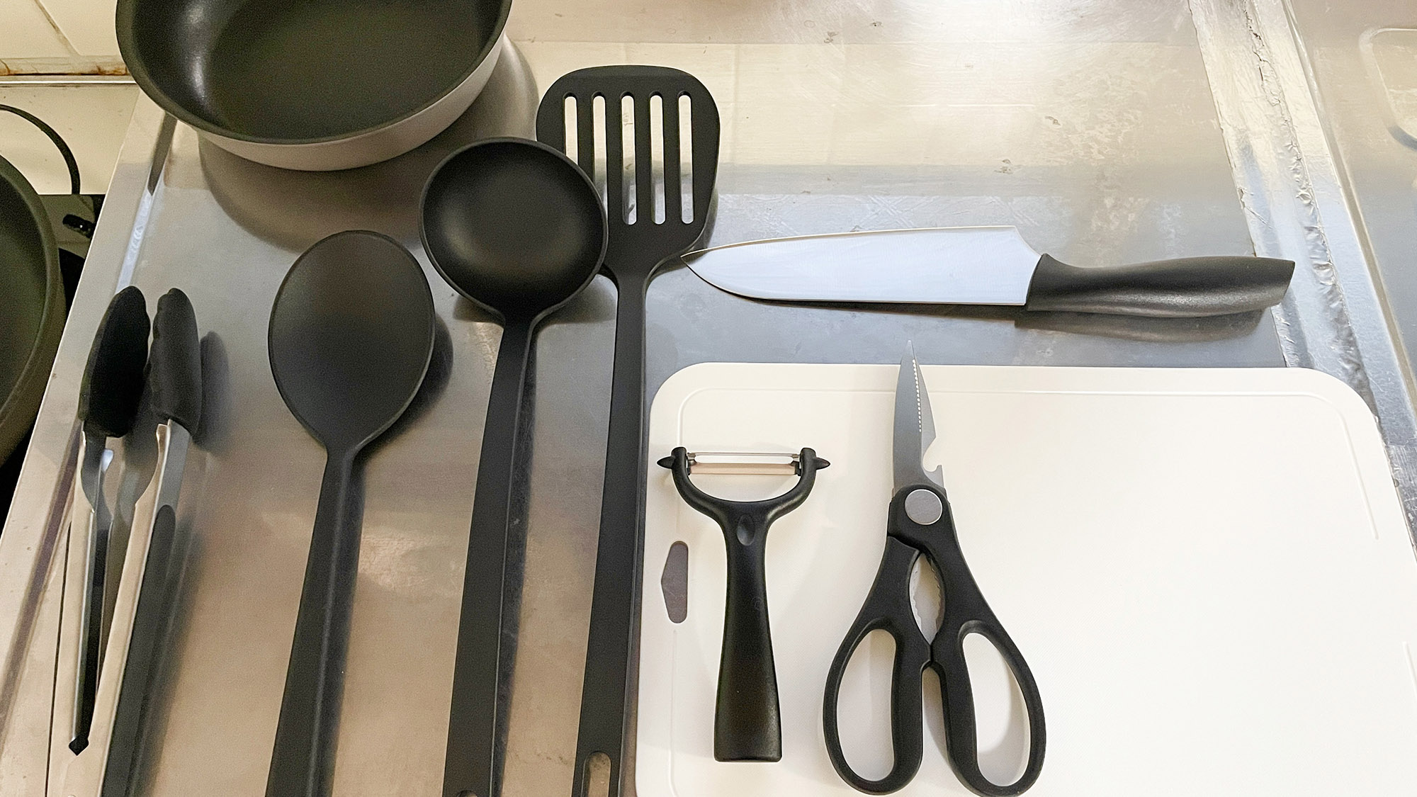 ・【調理用具】種類豊富な調理用具を揃えております