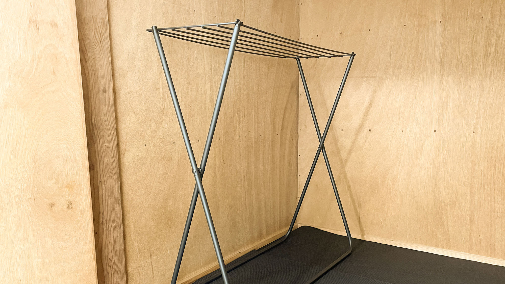 ・【101・設備】各部屋にタオルハンガーをご用意。ご自由にお使いください