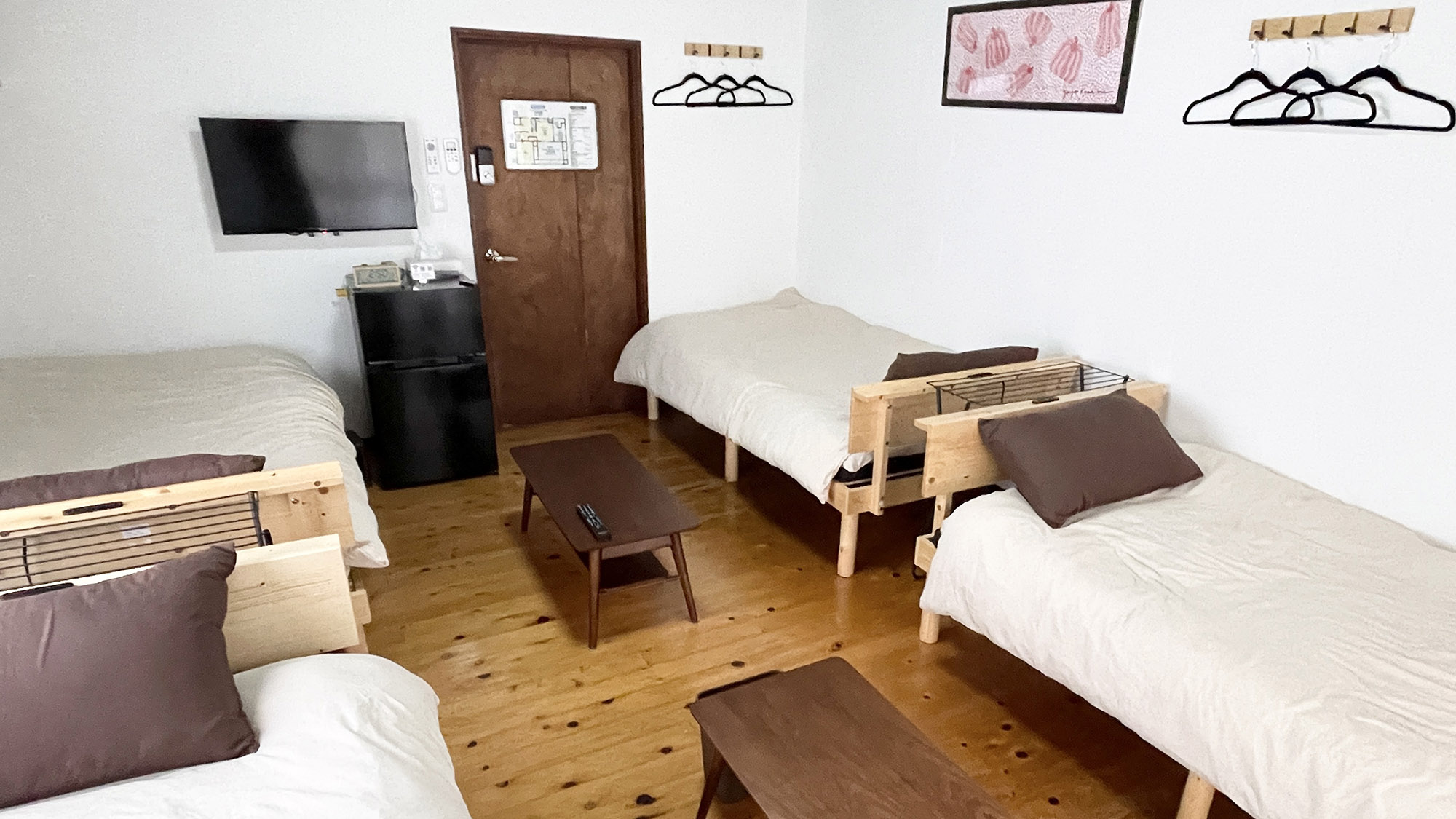 ・【102・寝室】最大４名様宿泊可能なお部屋です