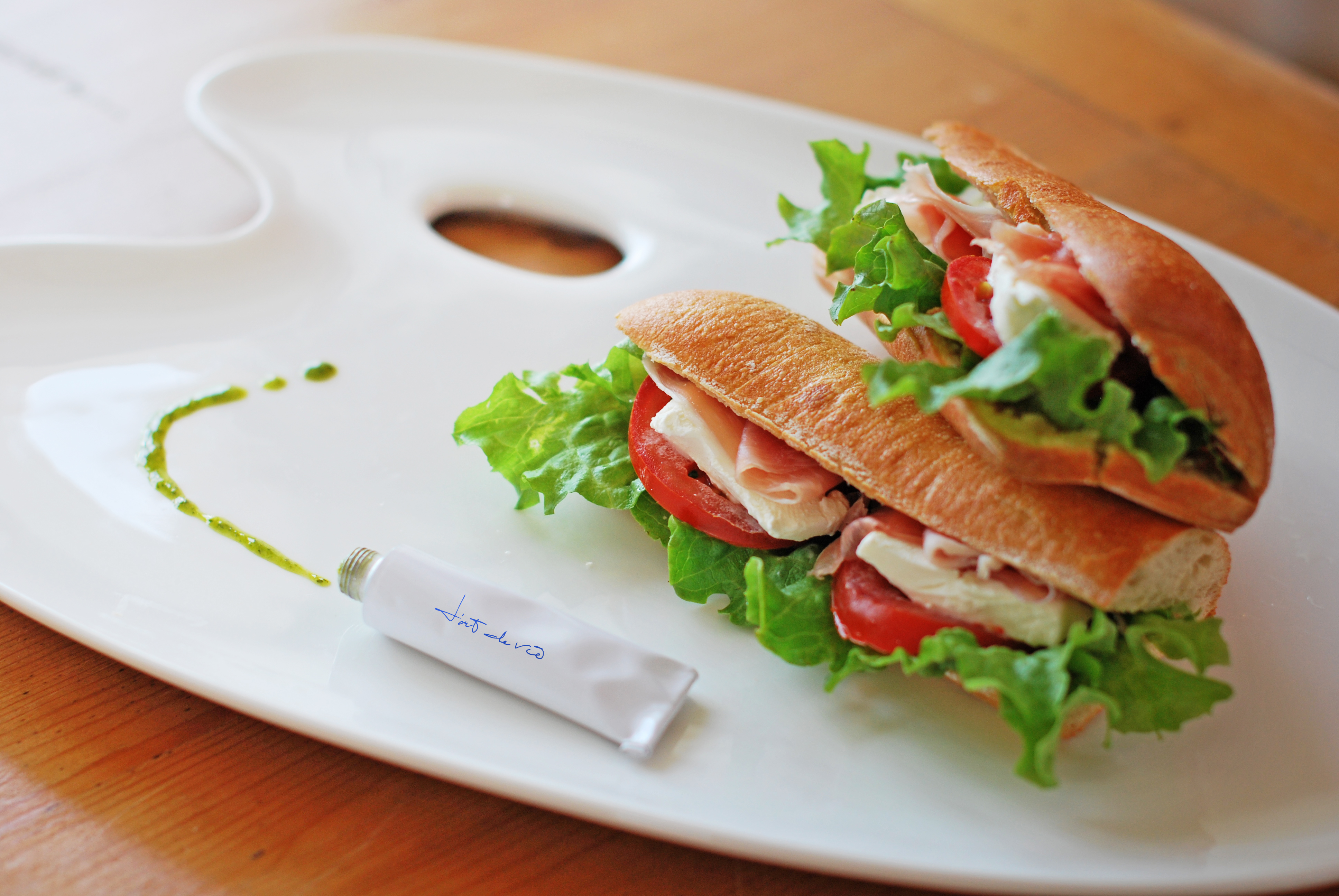 【朝食】一例：サンドイッチ　海風を感じて。